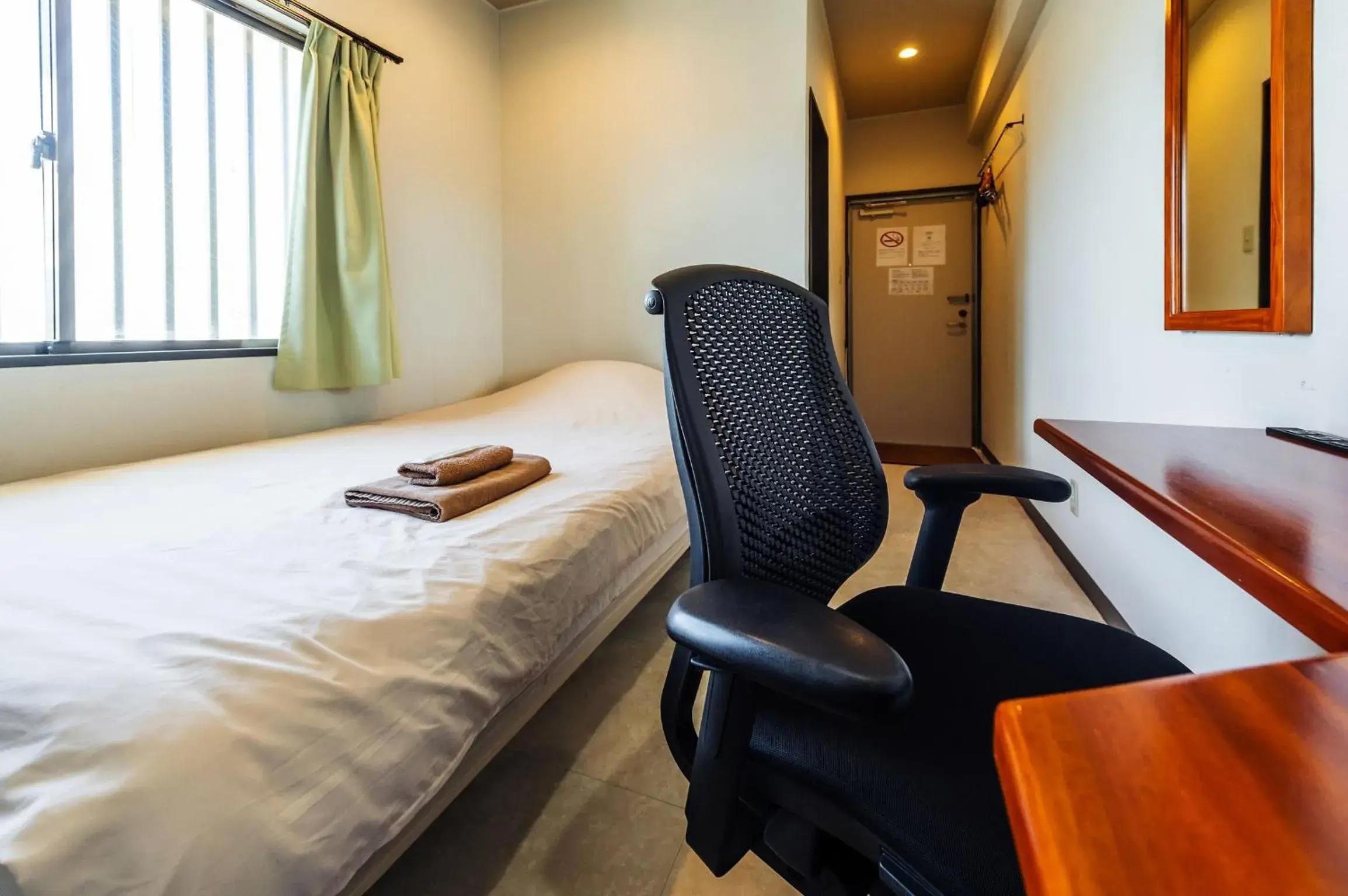 City view single(Non somokimg) in Hotel Sunset American City view single(Non somokimg) in Hotel Sunset American