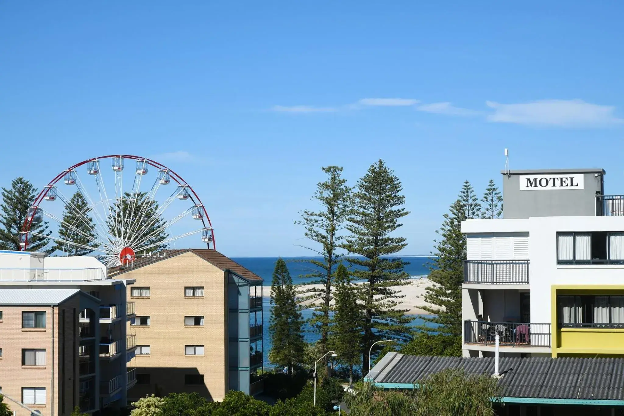 Deluxe Two Bedroom Apartment with Partial View in Centrepoint Apartments Caloundra Deluxe Two Bedroom Apartment with Partial View in Centrepoint Apartments Caloundra
