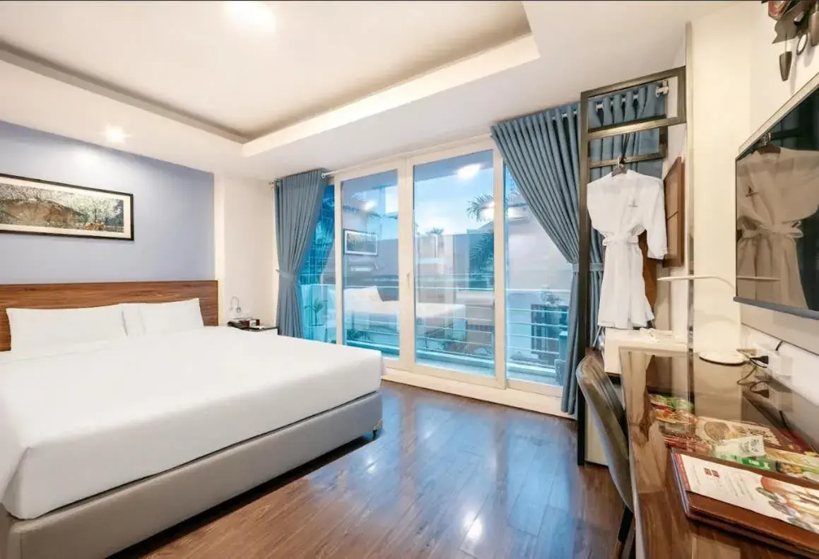 Deluxe Double Room in A25 Hotel - 46 Châu Long Deluxe Double Room in A25 Hotel - 46 Châu Long