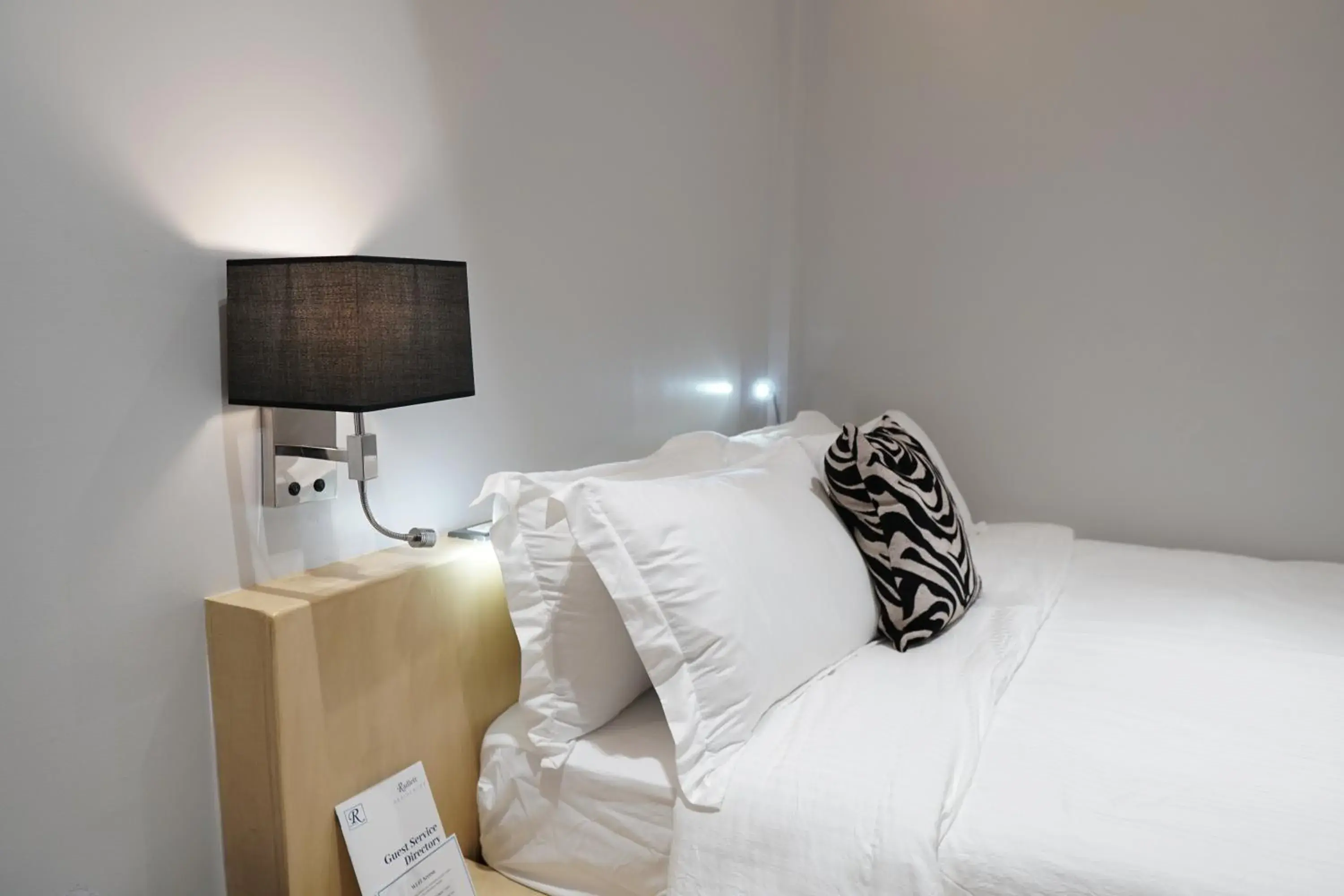 Deluxe Queen Room in Radlett Residences Hotel - Tuguegarao Deluxe Queen Room in Radlett Residences Hotel - Tuguegarao