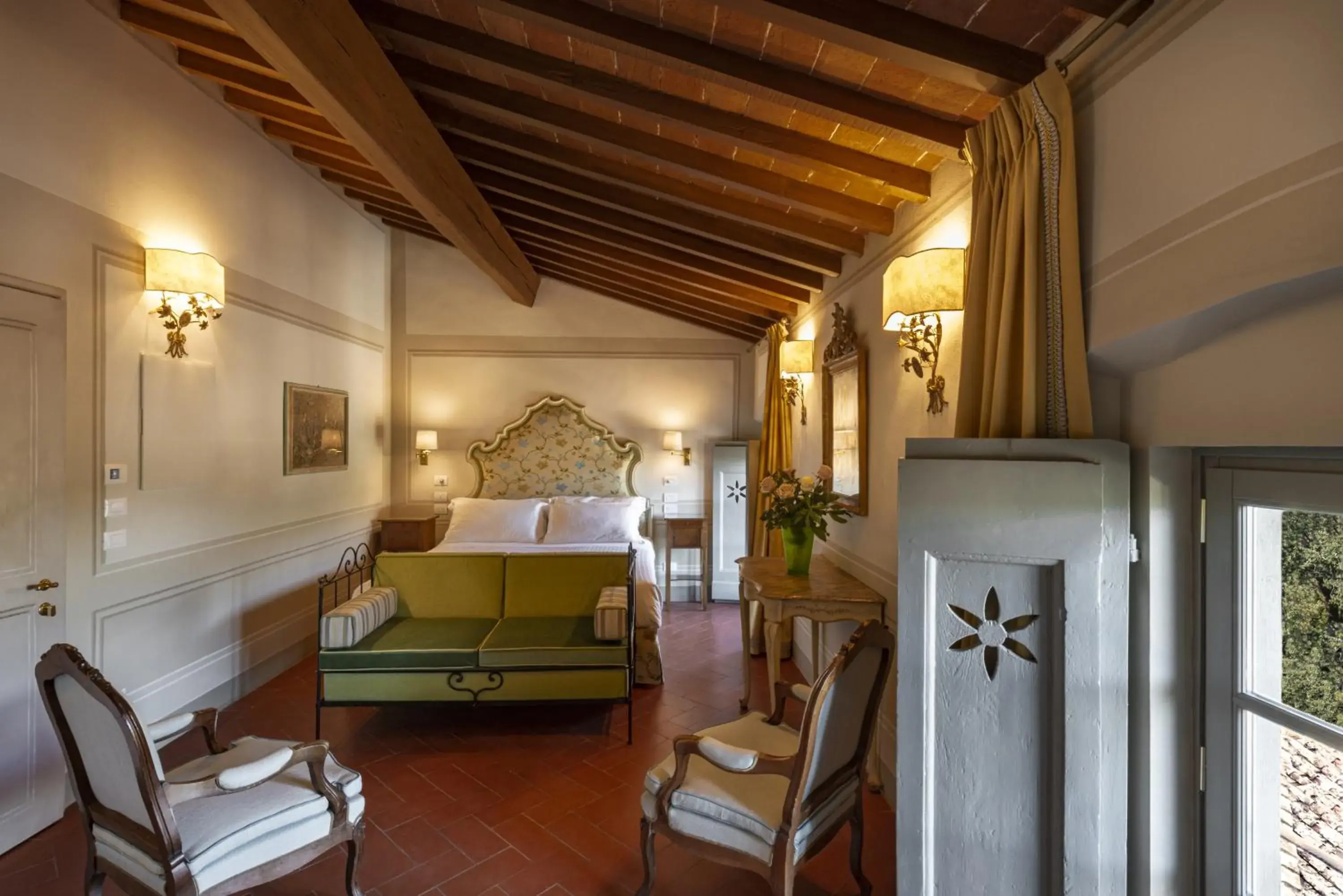 Junior Suite in Torre a Cona Wine Estate Junior Suite in Torre a Cona Wine Estate