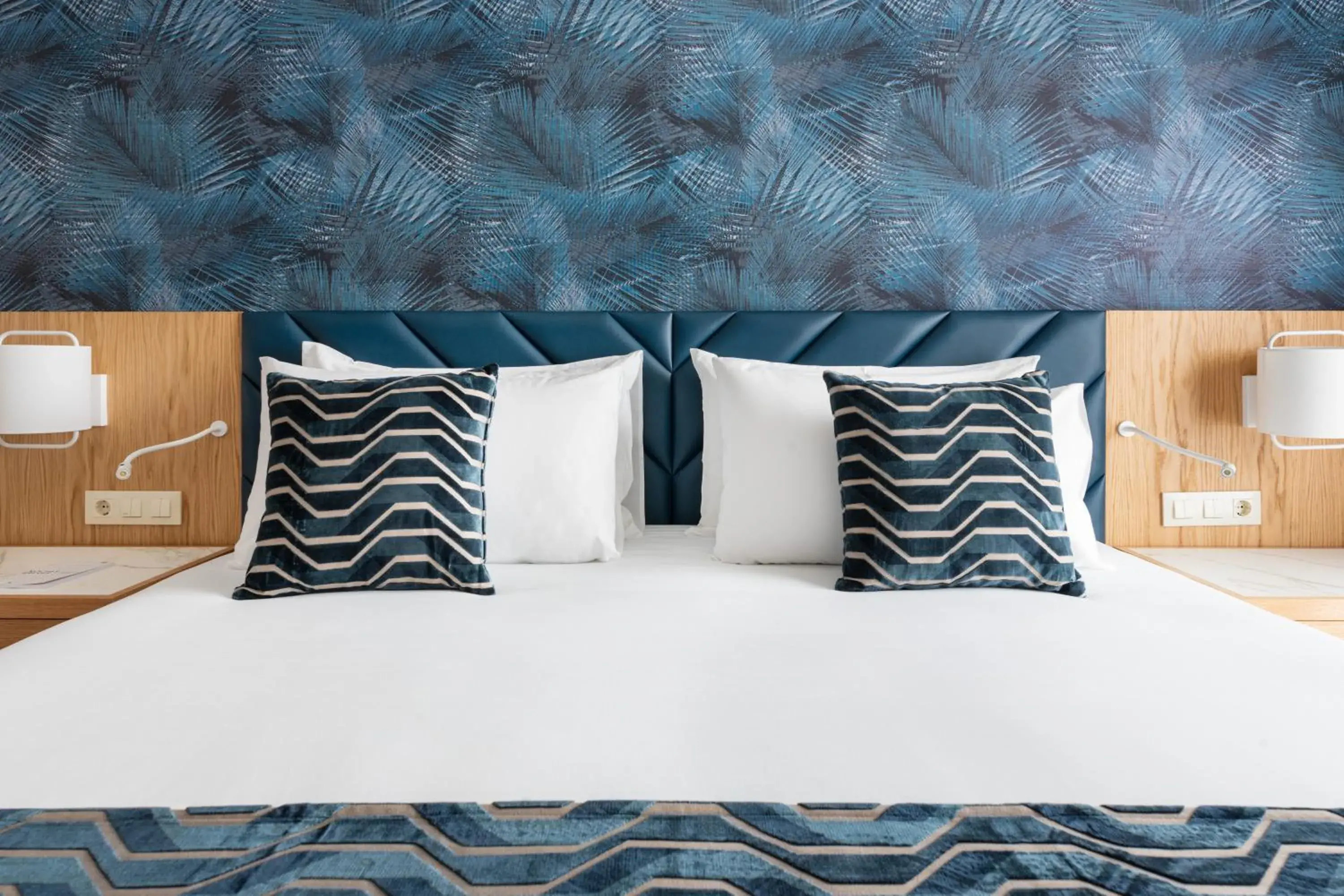 Deluxe Double Room with Balcony in Eurostars Matosinhos Deluxe Double Room with Balcony in Eurostars Matosinhos