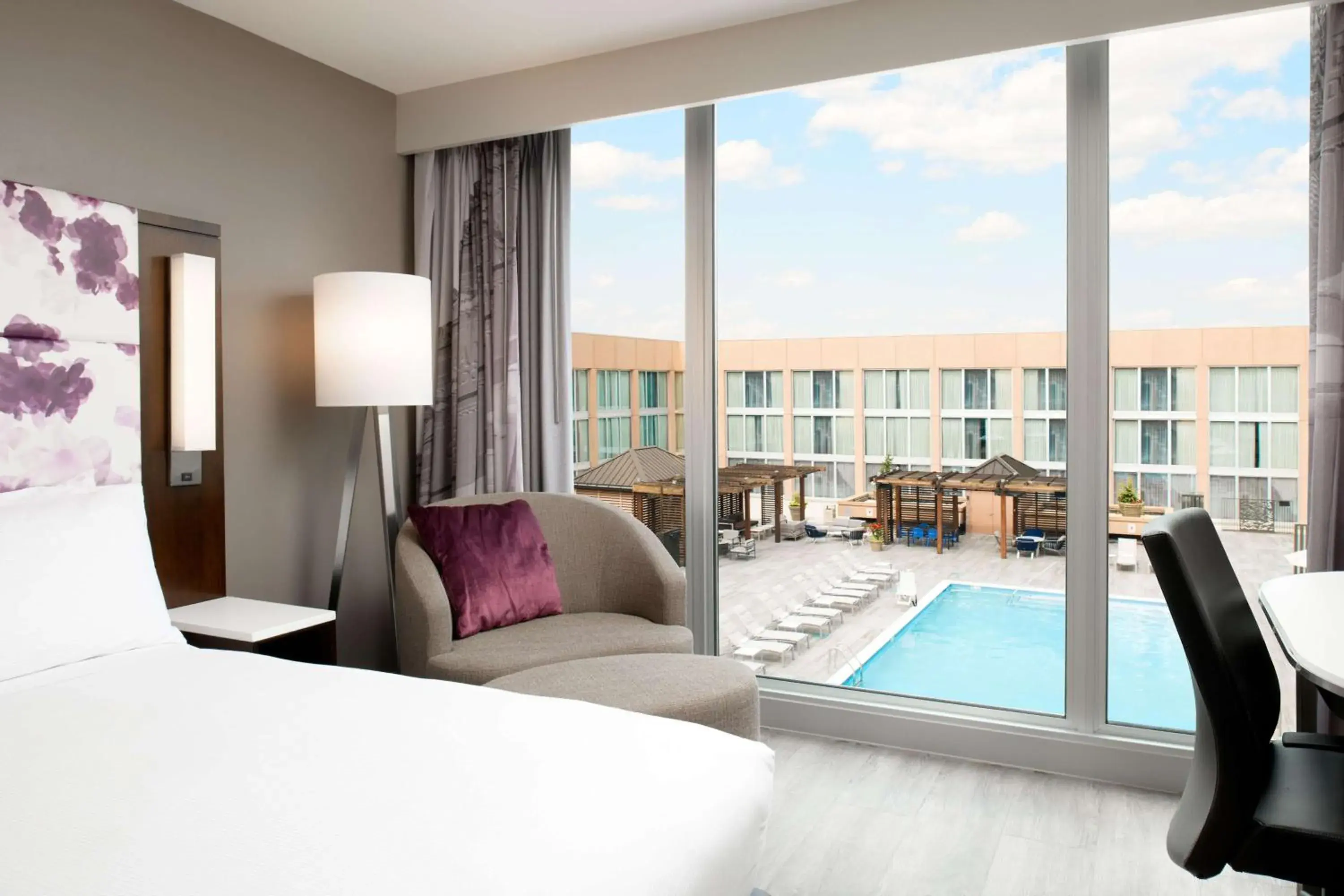 Deluxe King Room with Pool View in Hilton Washington DC National Mall The Wharf Deluxe King Room with Pool View in Hilton Washington DC National Mall The Wharf