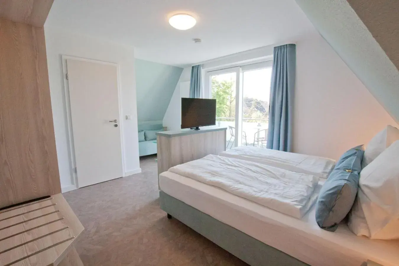 Double Room with Balcony in Hotel Garni Goldener Anker Double Room with Balcony in Hotel Garni Goldener Anker