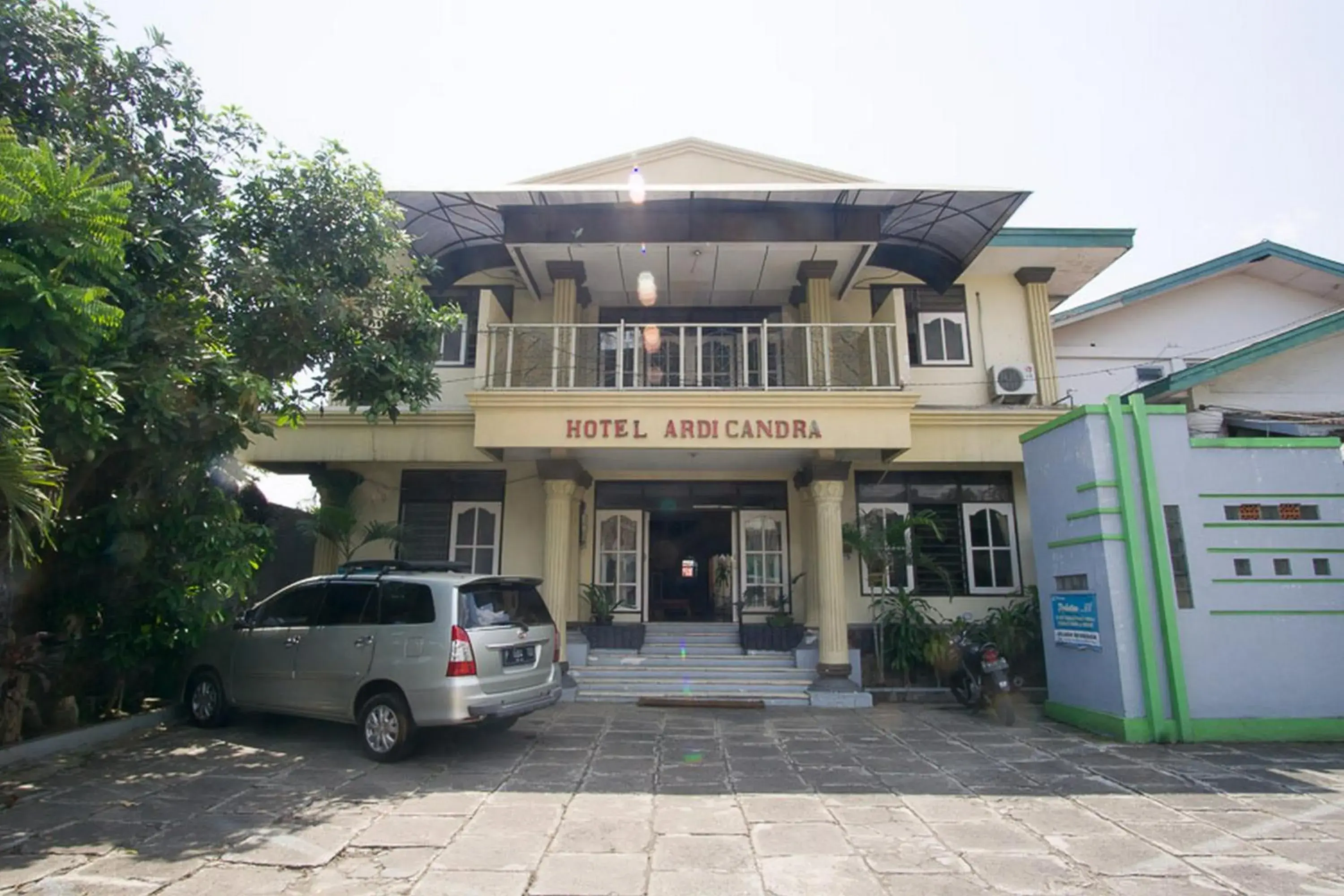 RedDoorz Syariah @ Jalan Gajah Mada RedDoorz Syariah @ Jalan Gajah Mada