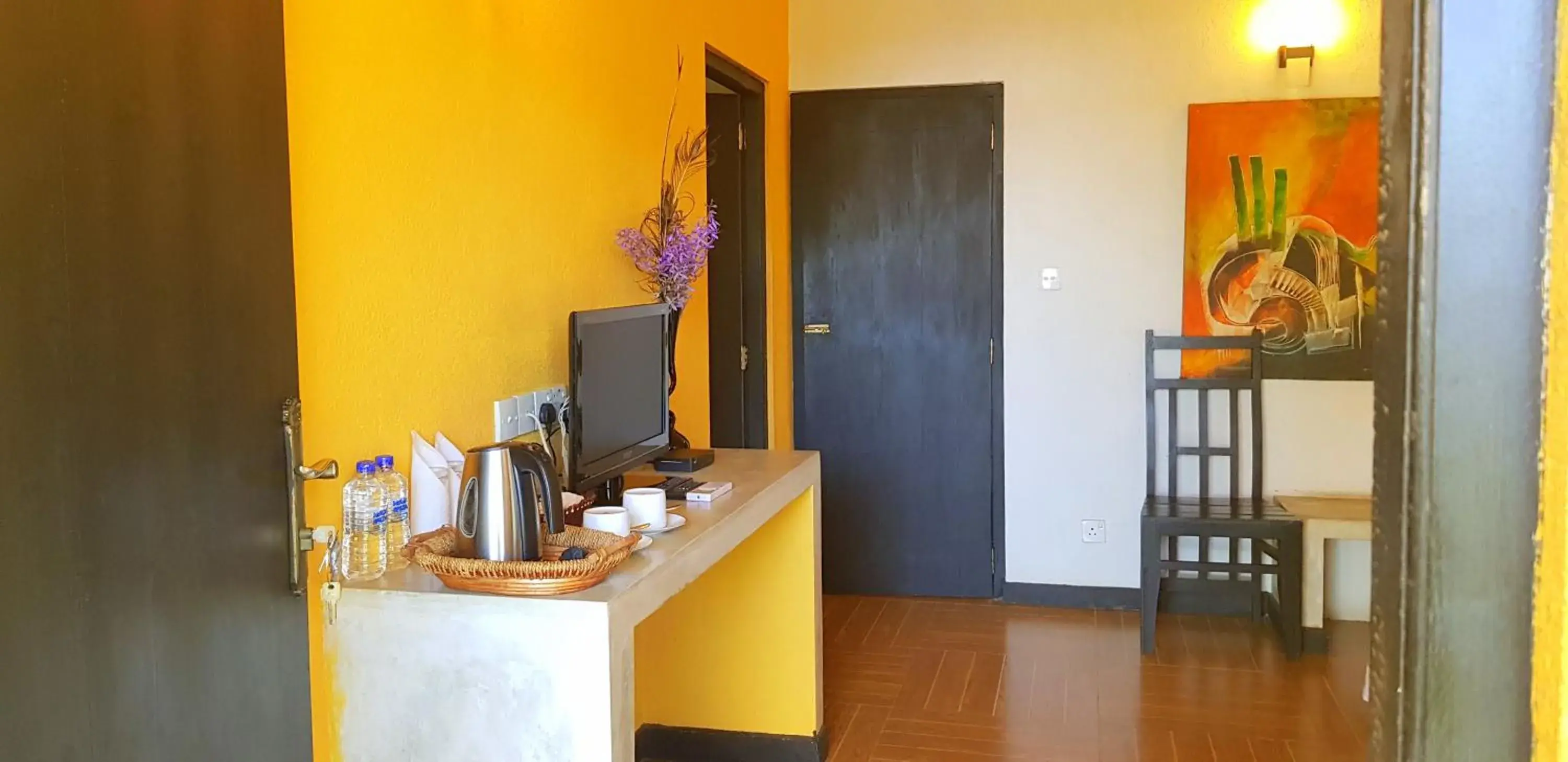 Deluxe Family Room in Flower Garden Lake Resort Deluxe Family Room in Flower Garden Lake Resort