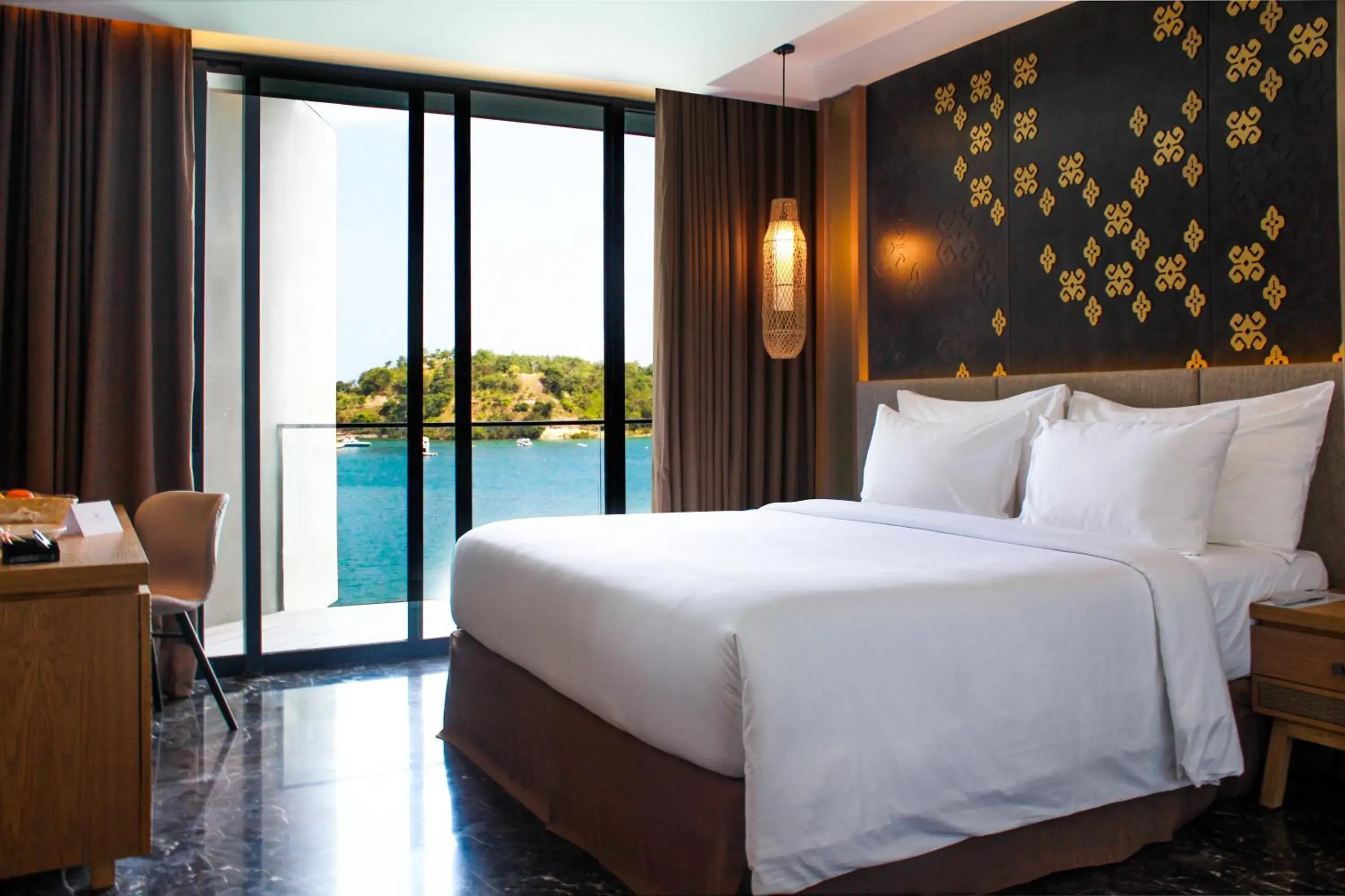 The Signature Sea View with Airport Transfer in Meruorah Komodo Labuan Bajo The Signature Sea View with Airport Transfer in Meruorah Komodo Labuan Bajo