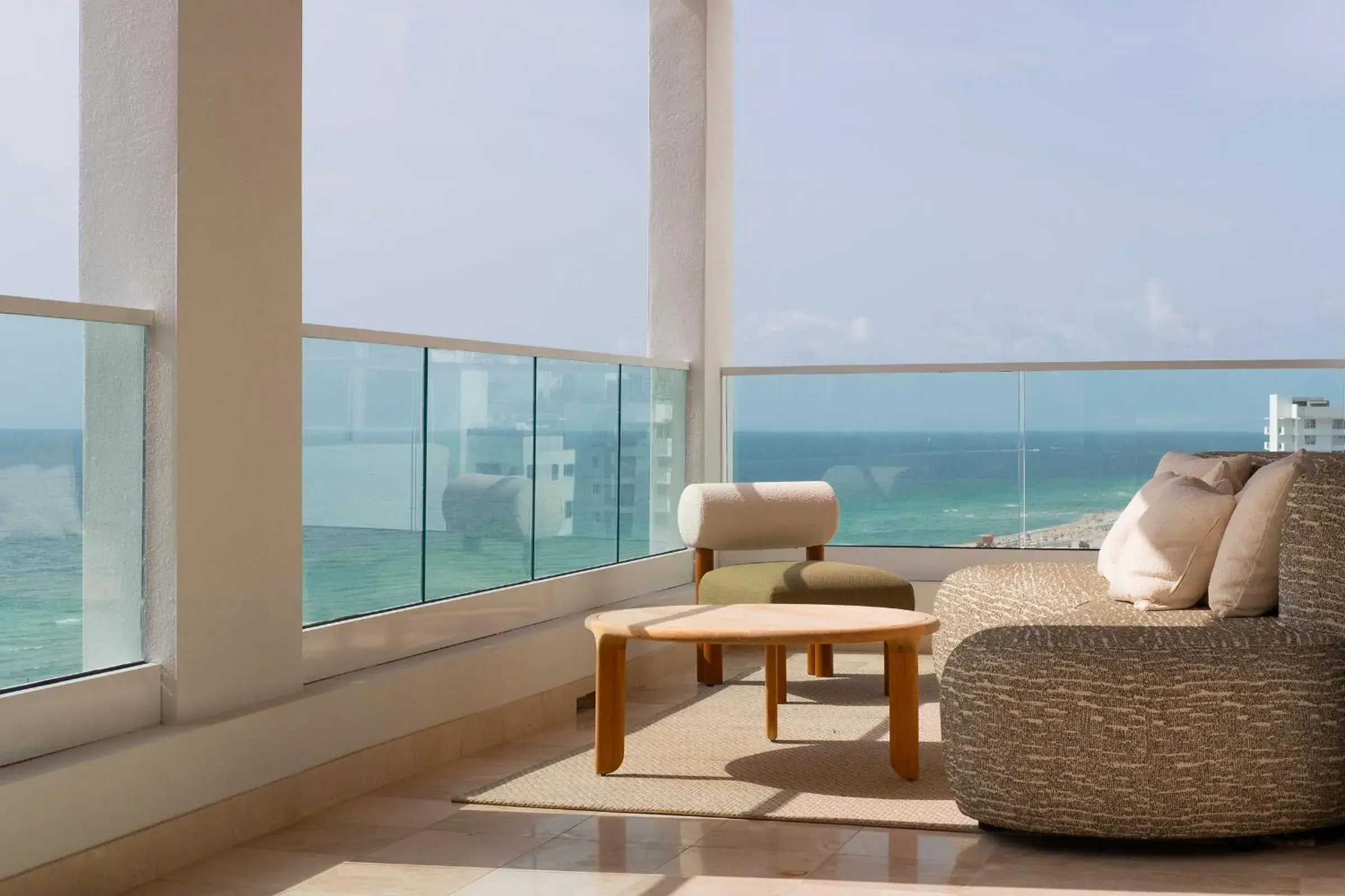 Oceanfront Balcony Penthouse in The Shelborne by Proper Oceanfront Balcony Penthouse in The Shelborne by Proper