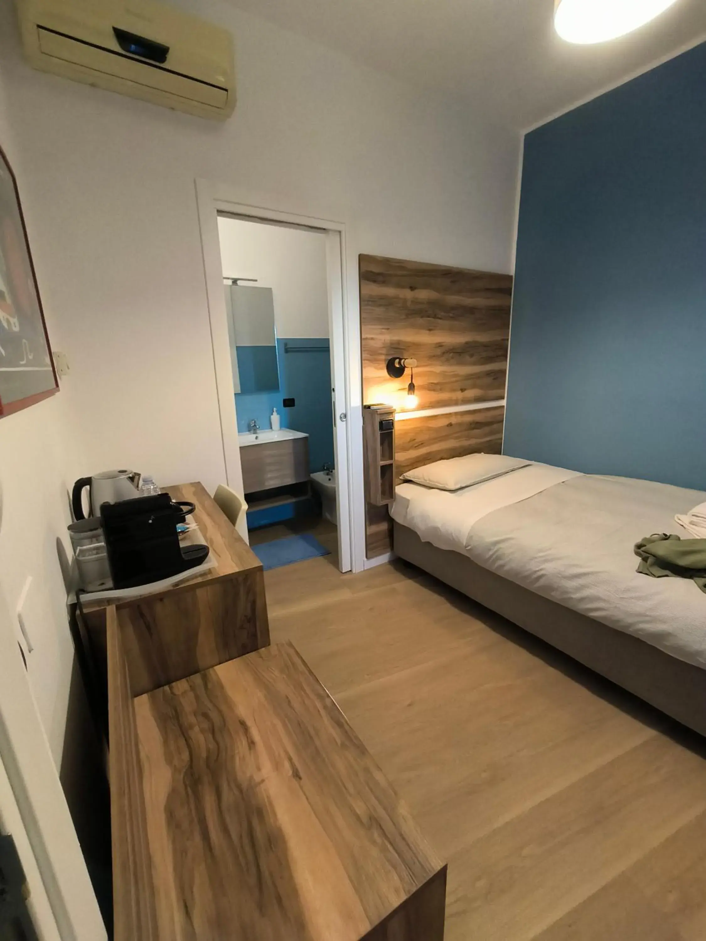 Classic Single Room with Balcony in Santa Lucia Classic Single Room with Balcony in Santa Lucia