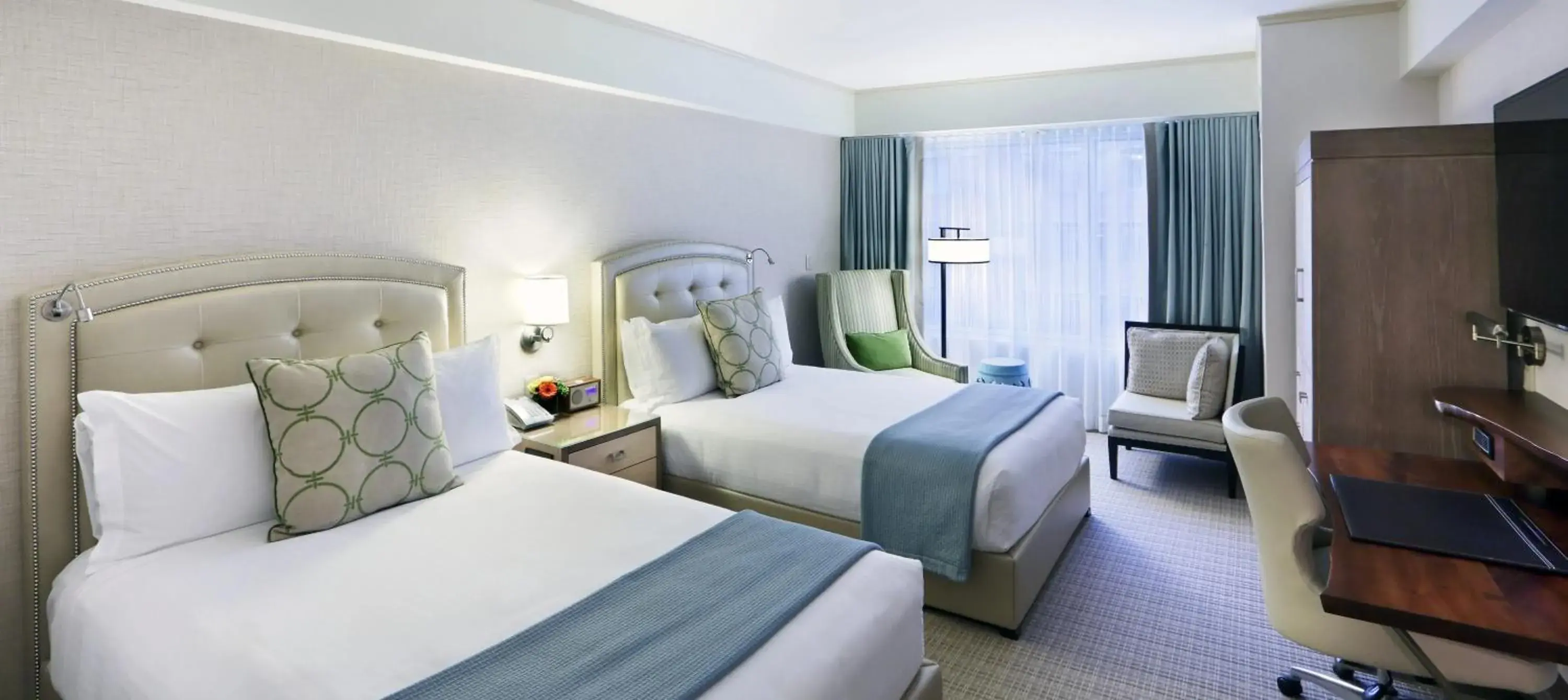 Premier Double Room in Seaport Hotel® Boston Premier Double Room in Seaport Hotel® Boston