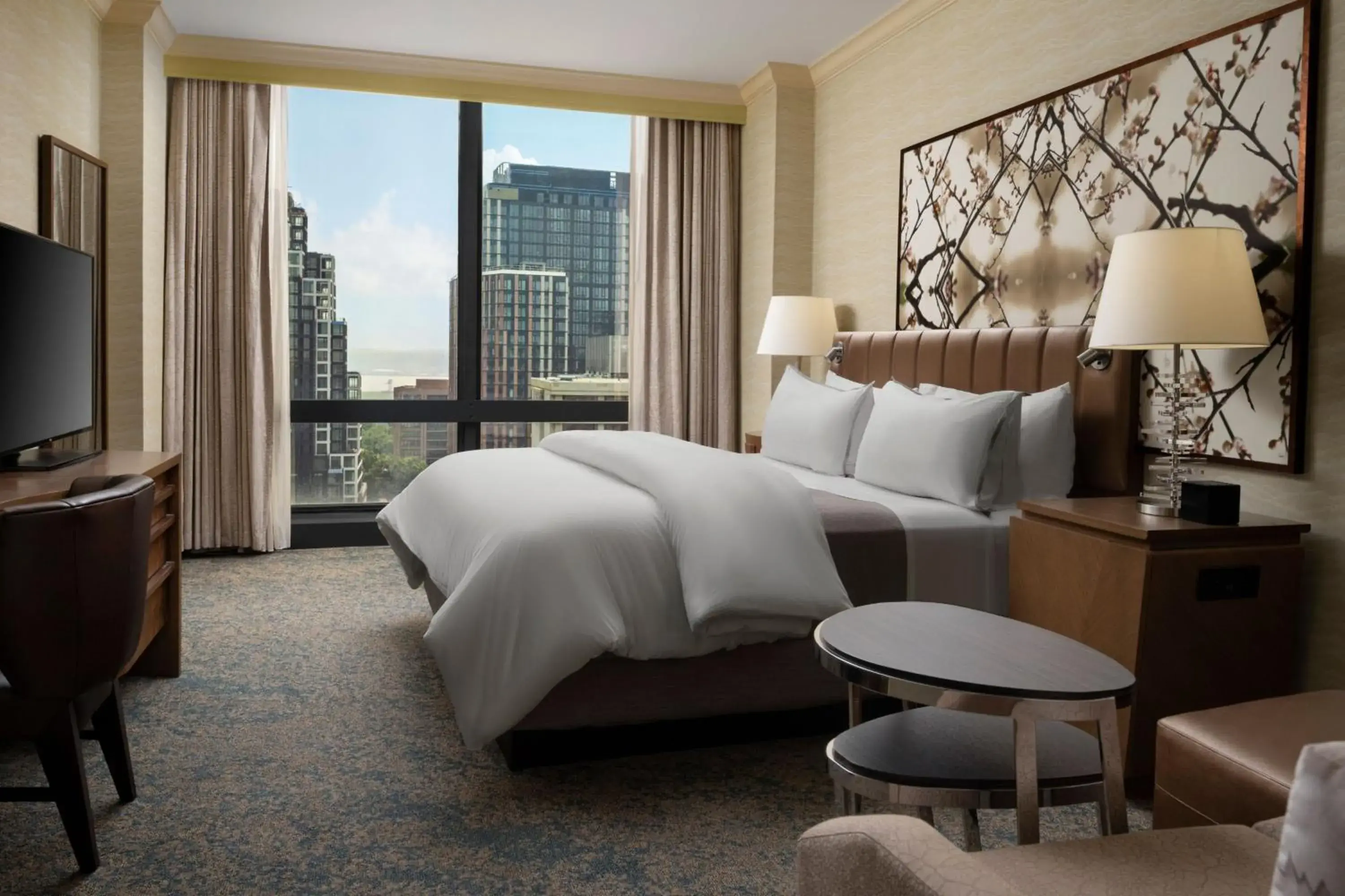 Traditional King Room in The Westin Crystal City Reagan National Airport Traditional King Room in The Westin Crystal City Reagan National Airport