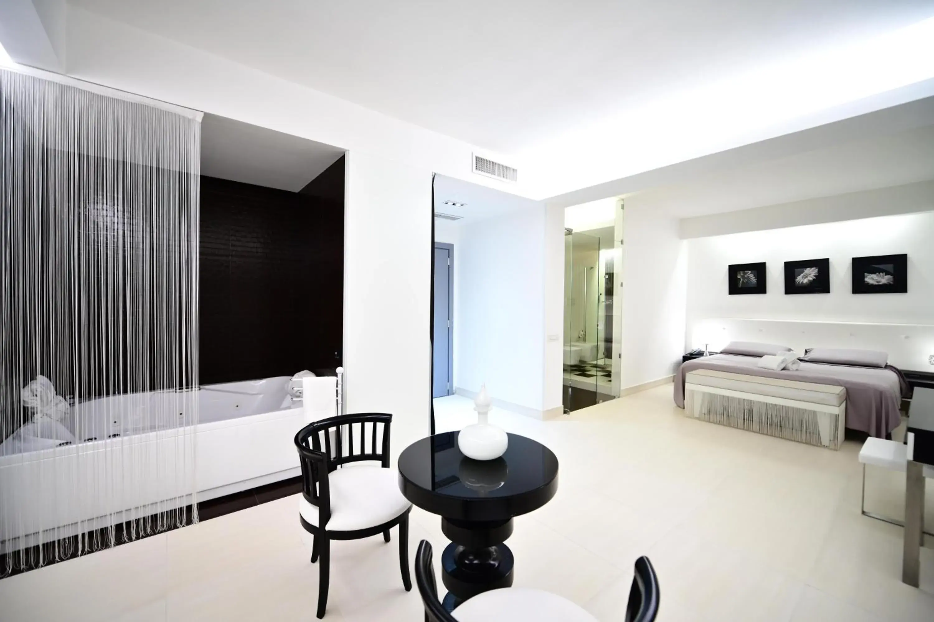 Suite with Hot Tub in Hotel Royal Paestum Suite with Hot Tub in Hotel Royal Paestum