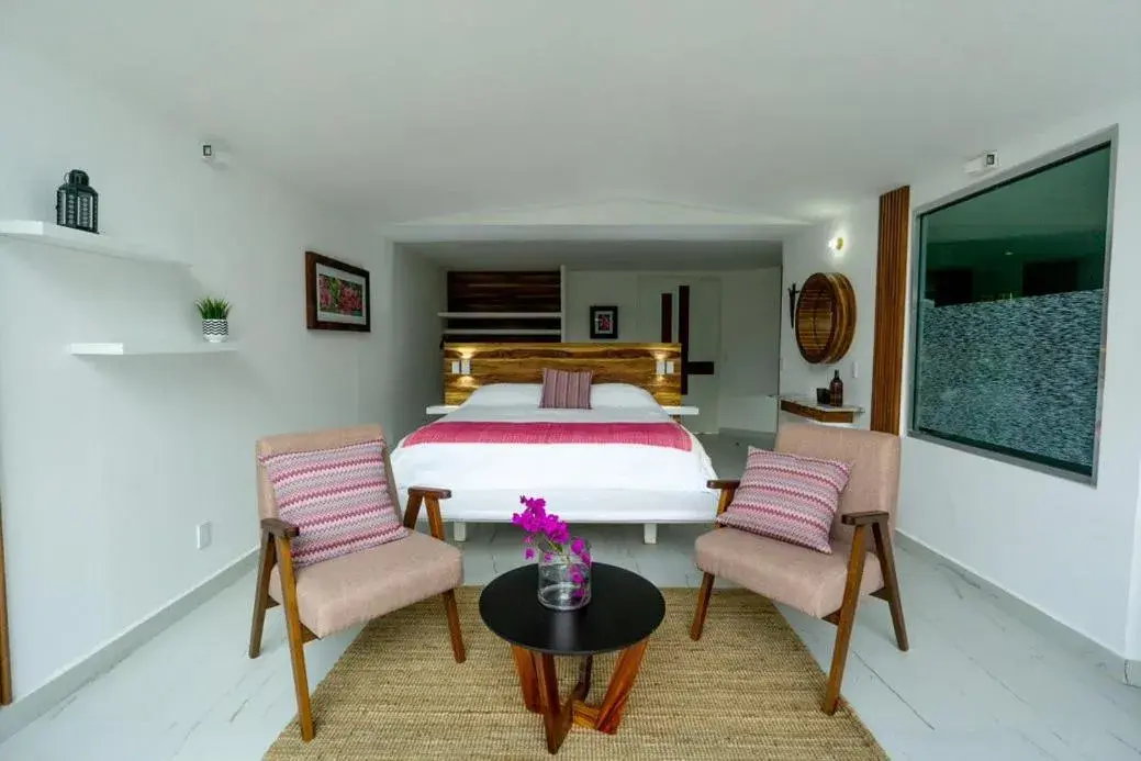 Deluxe Double Room with Balcony in HOTEL FOREST Deluxe Double Room with Balcony in HOTEL FOREST