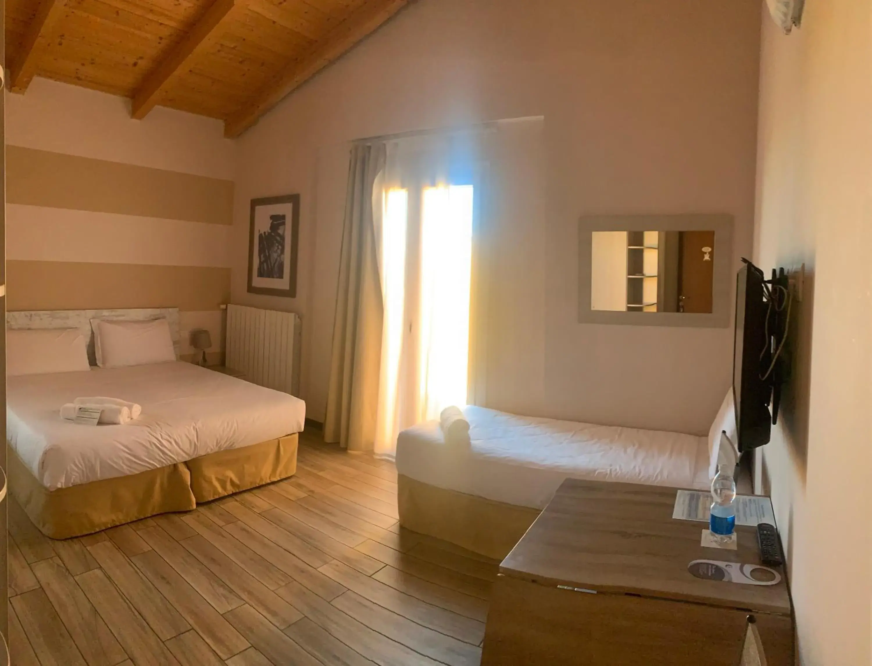 Standard Triple Room - Annex in La Bergamina Hotel & Restaurant Standard Triple Room - Annex in La Bergamina Hotel & Restaurant