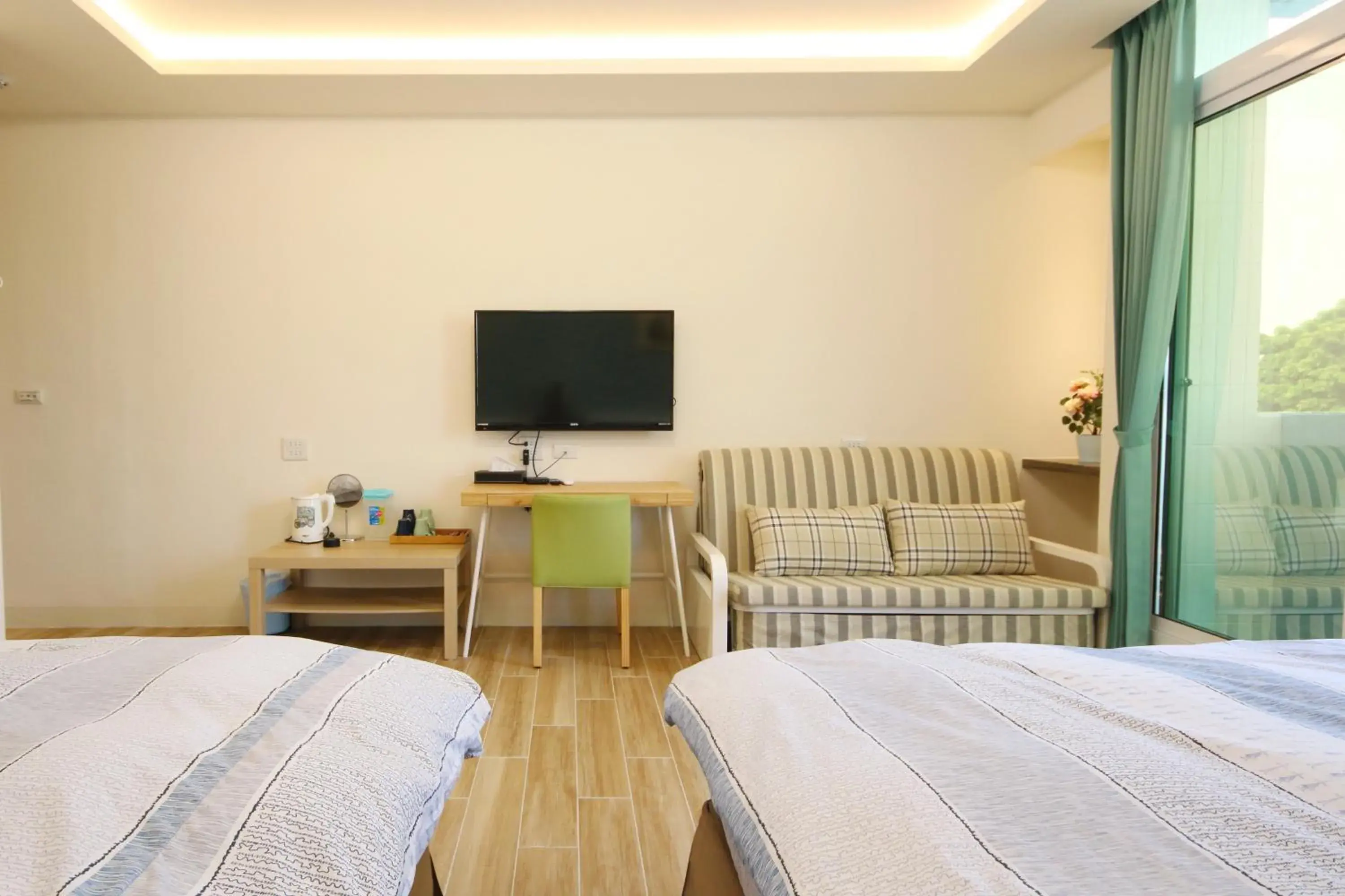 Family Room with Balcony in The Wind BnB Ⅱ Family Room with Balcony in The Wind BnB Ⅱ