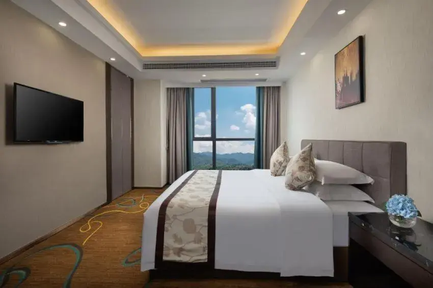 Executive King Suite - Smoking in Ramada by Wyndham Zhangjiajie Executive King Suite - Smoking in Ramada by Wyndham Zhangjiajie