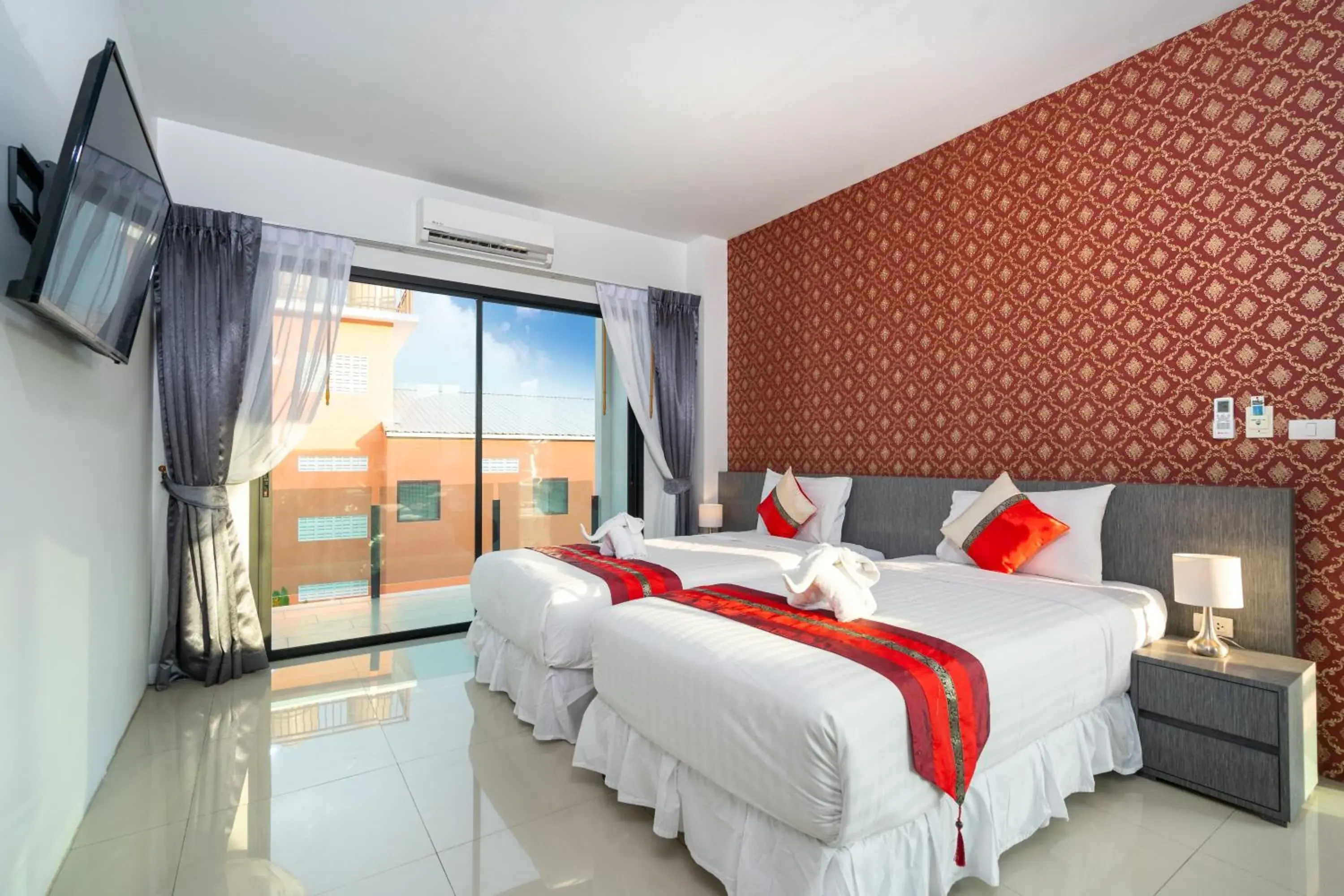 Deluxe Room in The Thames Pool Access Resort & Villa - SHA Extra Plus Deluxe Room in The Thames Pool Access Resort & Villa - SHA Extra Plus