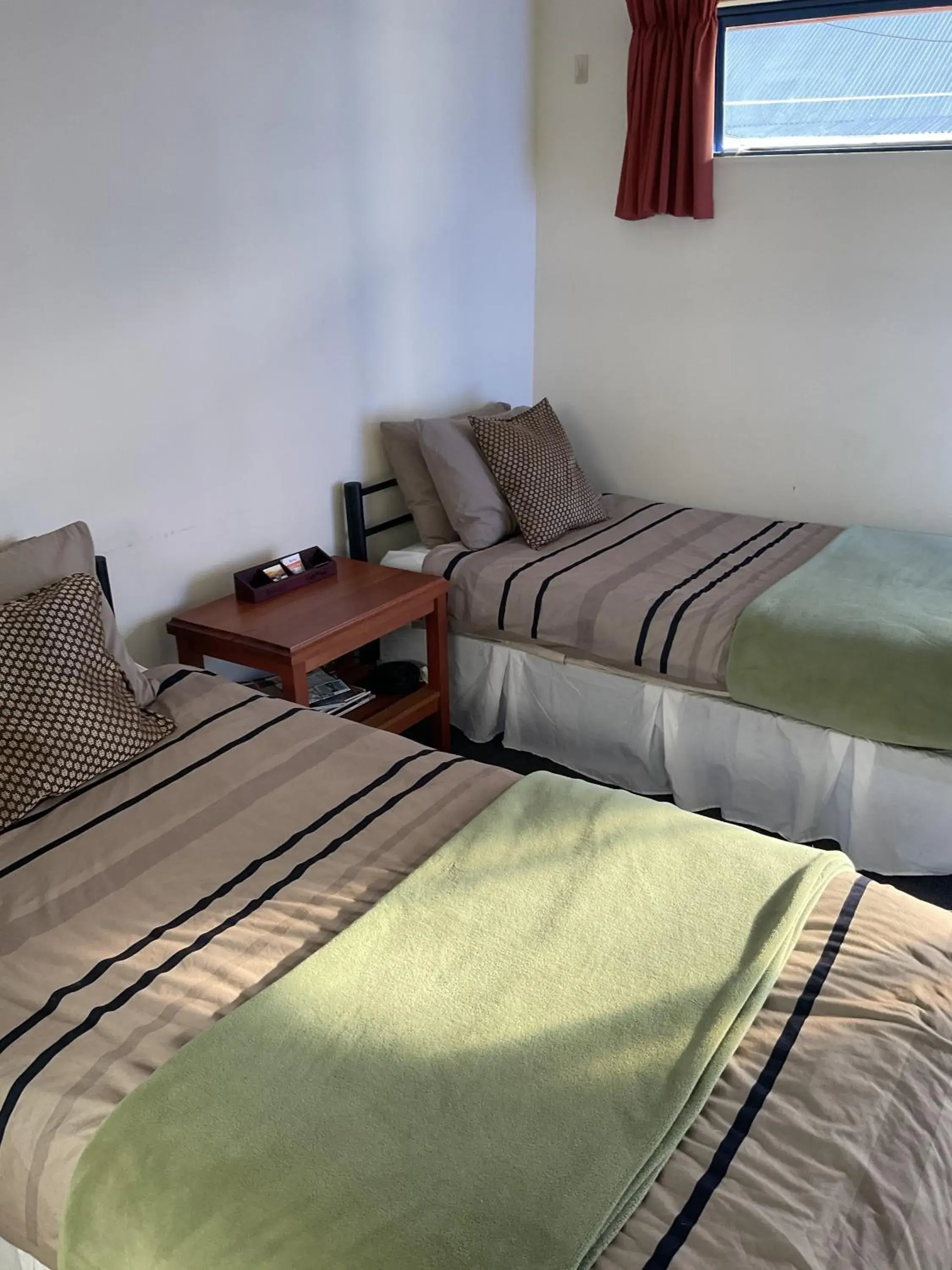 Twin Room with Private Bathroom in Tongariro River Retreat Twin Room with Private Bathroom in Tongariro River Retreat