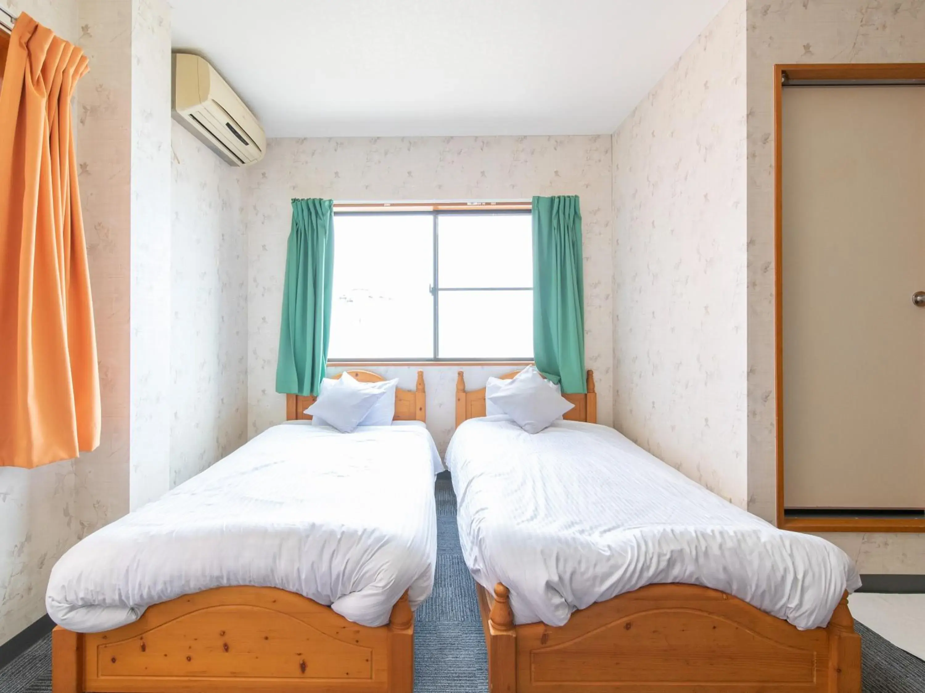 Twin Room - single occupancy in Tabist Izumi Yusen Shukuhaku Center Twin Room - single occupancy in Tabist Izumi Yusen Shukuhaku Center