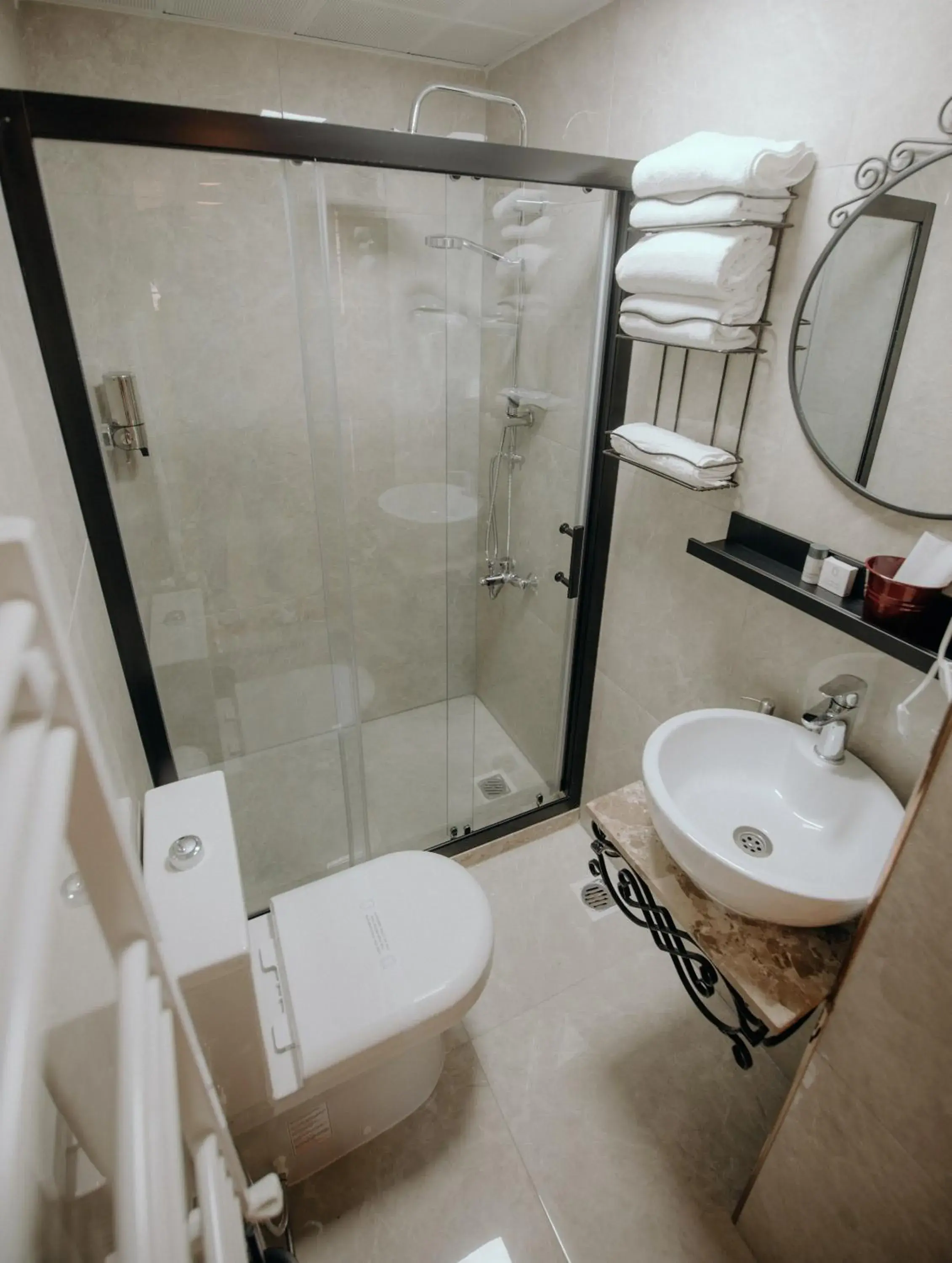 Family Room in Birgi Rukim Otel Family Room in Birgi Rukim Otel