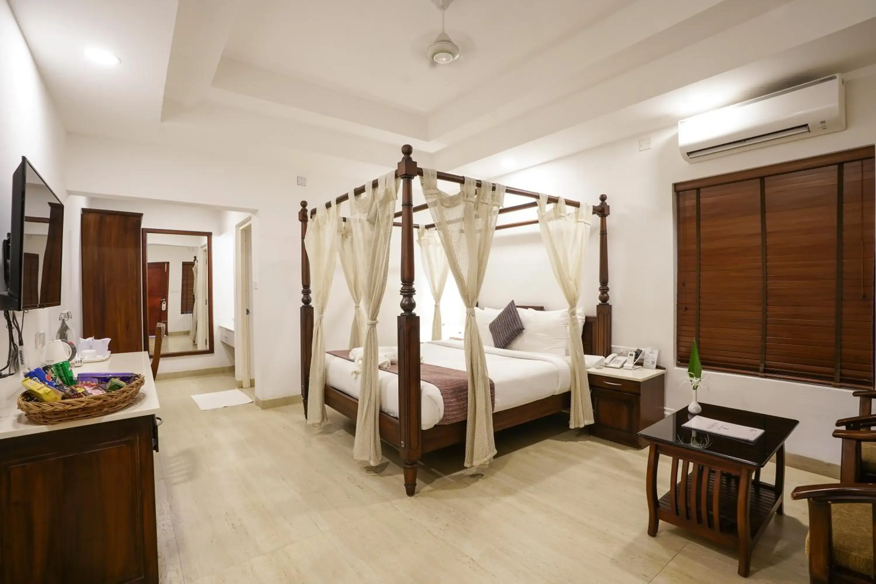 Luxury Room in Once Upon The River, Aluva - Near Cochin International Airport Luxury Room in Once Upon The River, Aluva - Near Cochin International Airport
