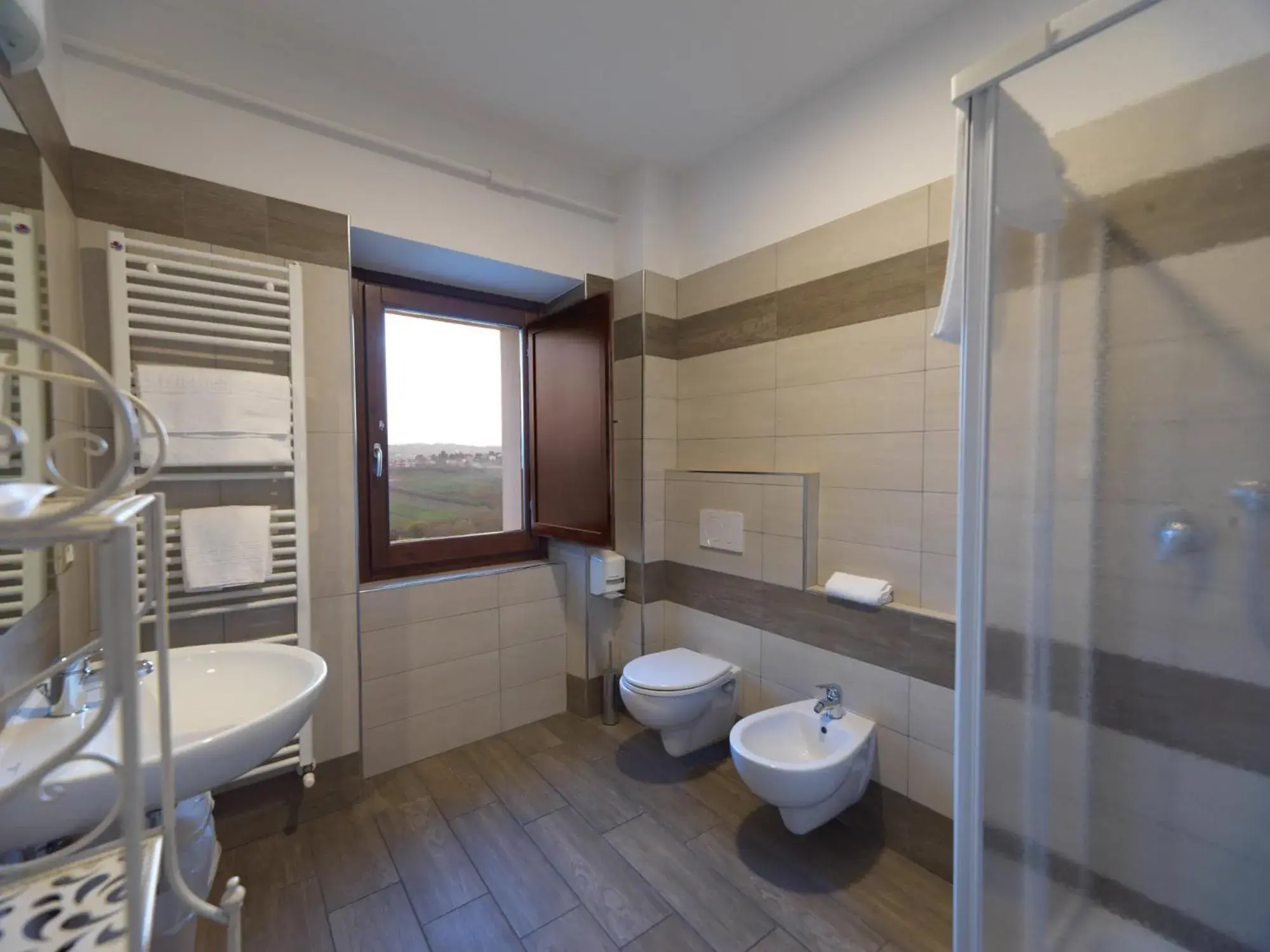 Double Room in Hotel Ristorante Cantina Langelina Double Room in Hotel Ristorante Cantina Langelina