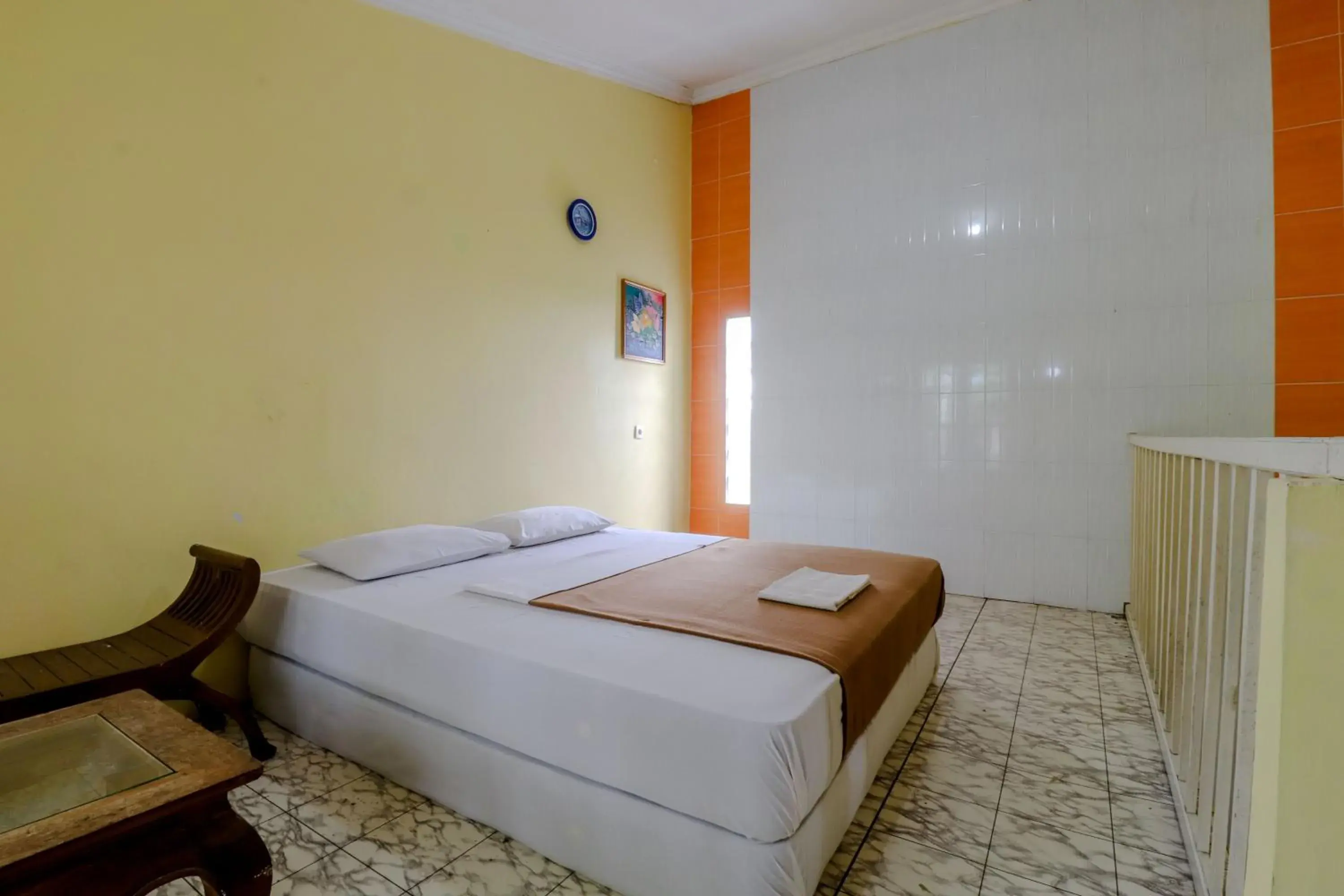 Standard Double Room in Hotel Kayu Manis Standard Double Room in Hotel Kayu Manis