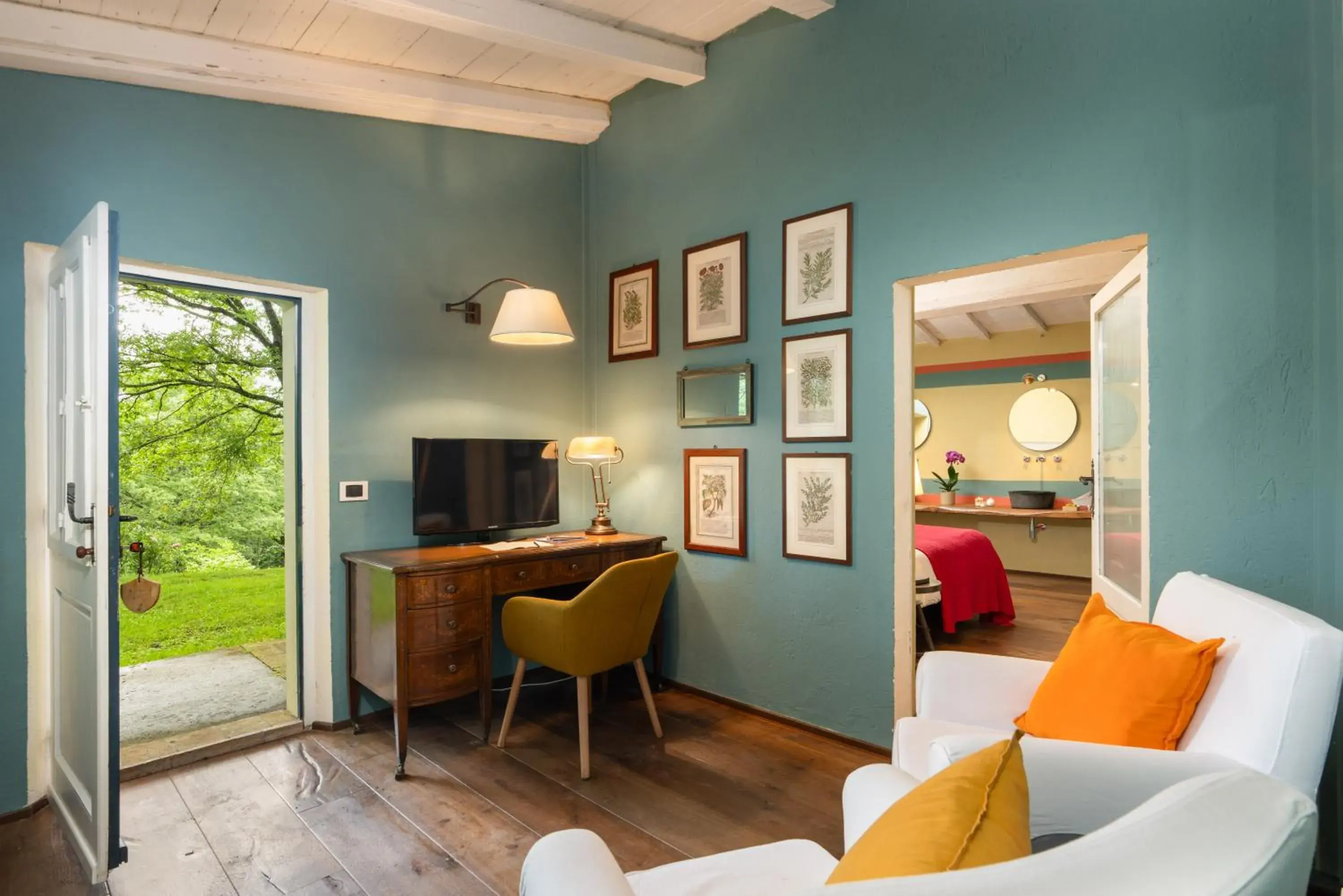 Superior King Room in Villavetrichina Superior King Room in Villavetrichina