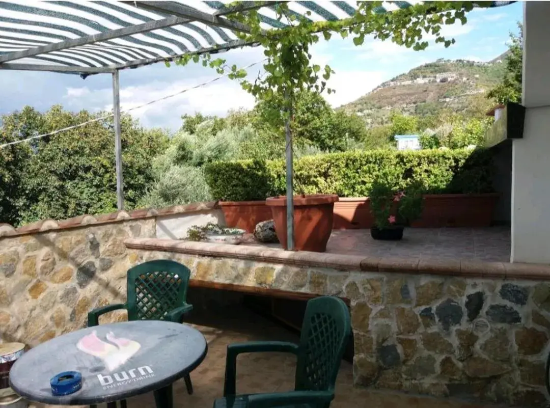 Triple Room with Terrace in Villa Mola Bed And Breakfast Triple Room with Terrace in Villa Mola Bed And Breakfast