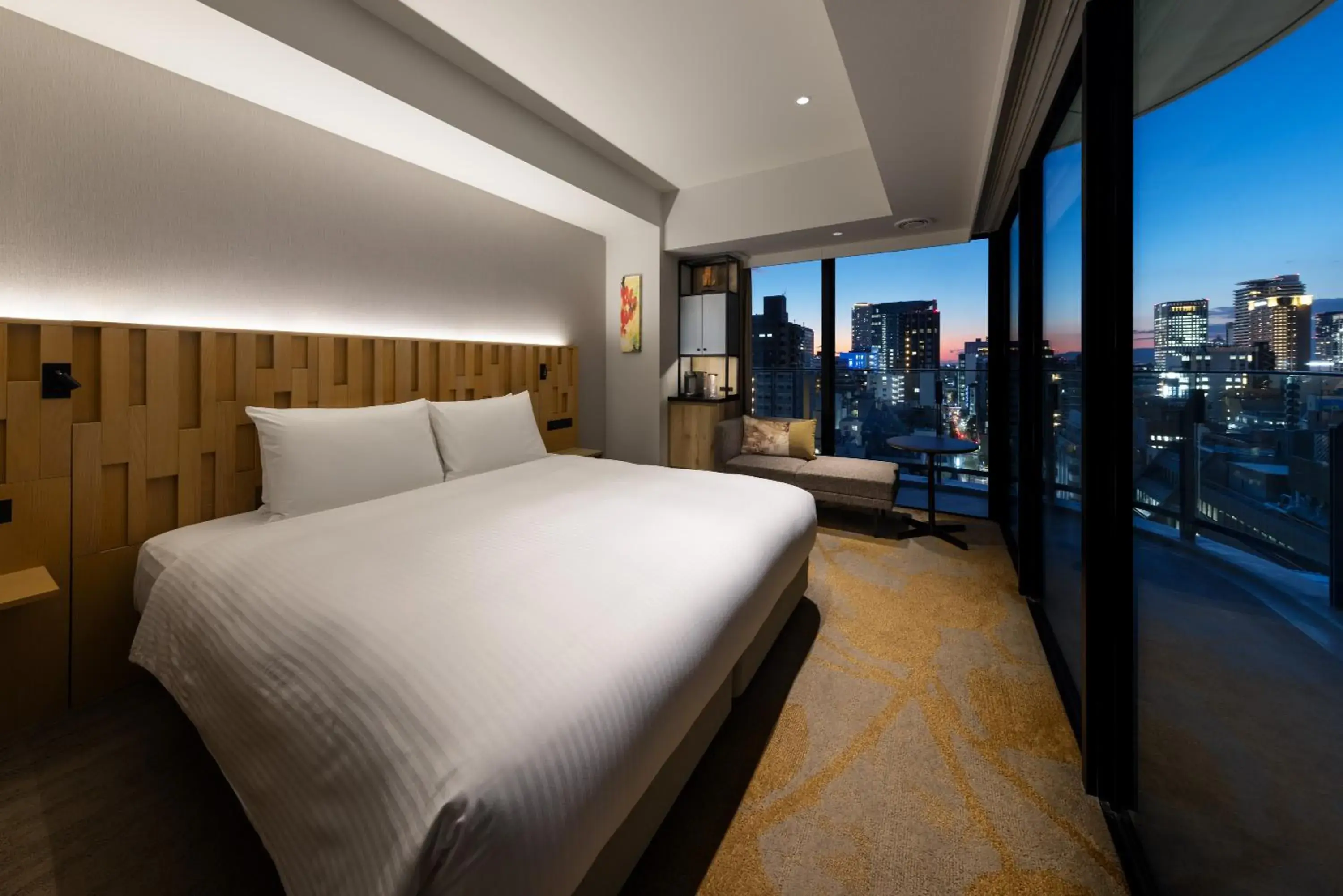 Corner Double Room with Wide View in Miyako City Osaka Hommachi Corner Double Room with Wide View in Miyako City Osaka Hommachi