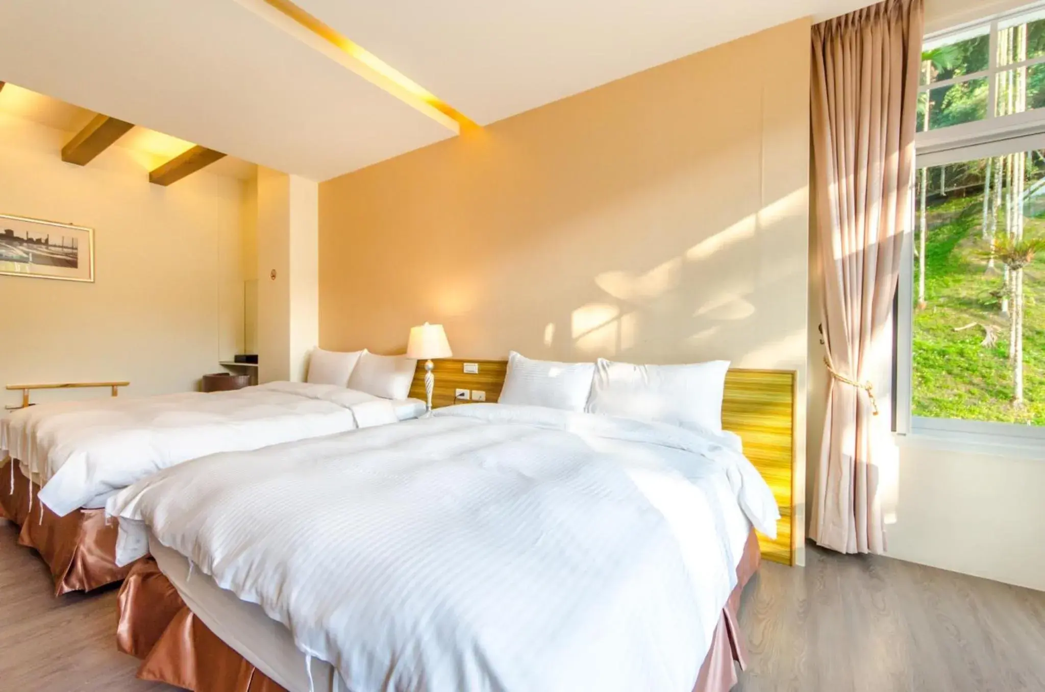 Deluxe Quadruple Room in Butchard Villas Deluxe Quadruple Room in Butchard Villas