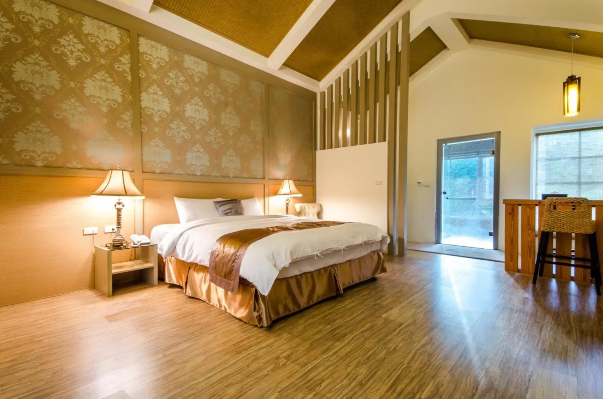 Deluxe Double Room with Bath in Butchard Villas Deluxe Double Room with Bath in Butchard Villas