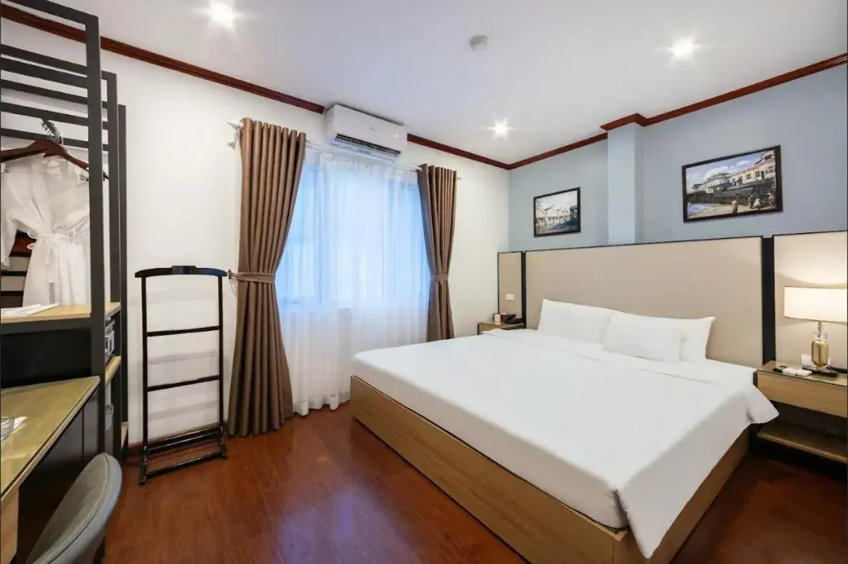 Deluxe Double Room in A25 Hotel - 30 An Dương Deluxe Double Room in A25 Hotel - 30 An Dương