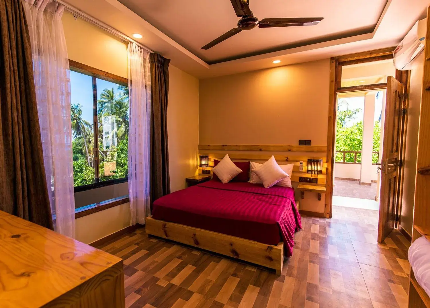 Queen Room with Sea View in Endheri Sunset Dhangethi Queen Room with Sea View in Endheri Sunset Dhangethi