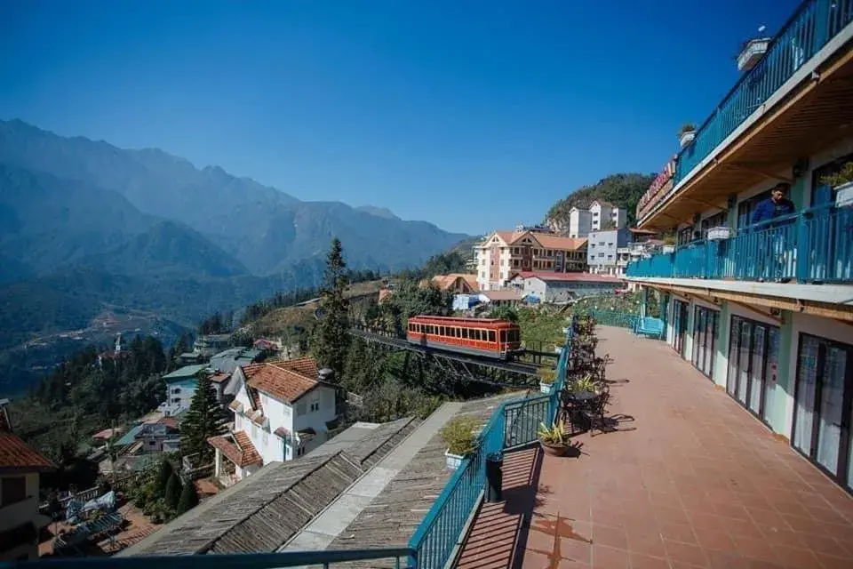 Deluxe King Room in SaPa Retreat Condotel Deluxe King Room in SaPa Retreat Condotel