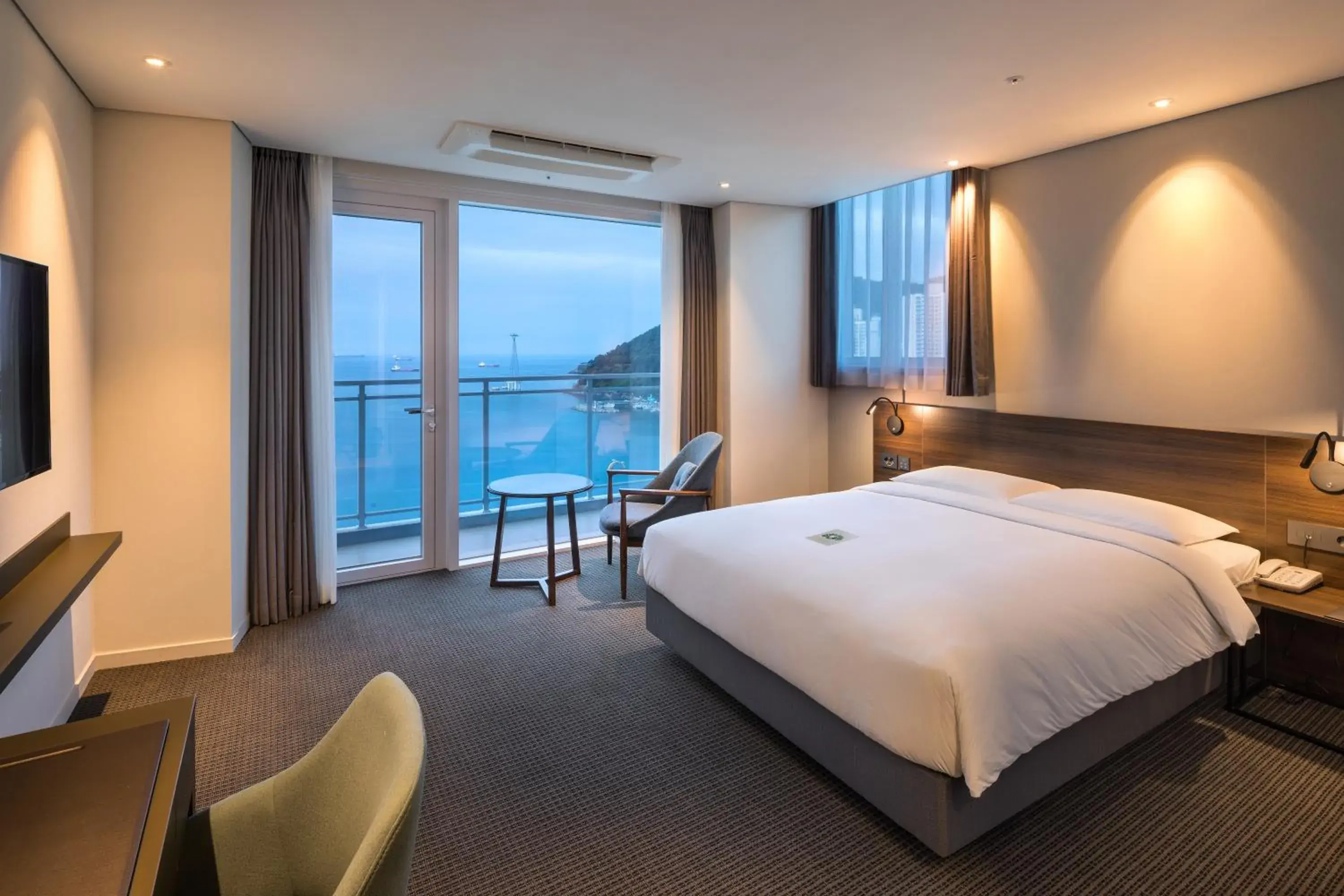 Suite with Sea View and Terrace in Grab The Ocean Songdo Suite with Sea View and Terrace in Grab The Ocean Songdo