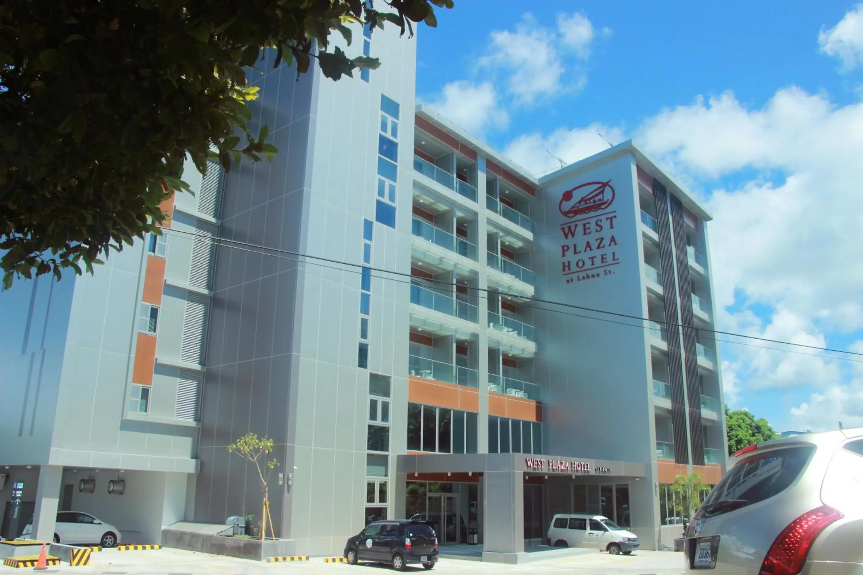 West Plaza Hotel at Lebuu Street West Plaza Hotel at Lebuu Street