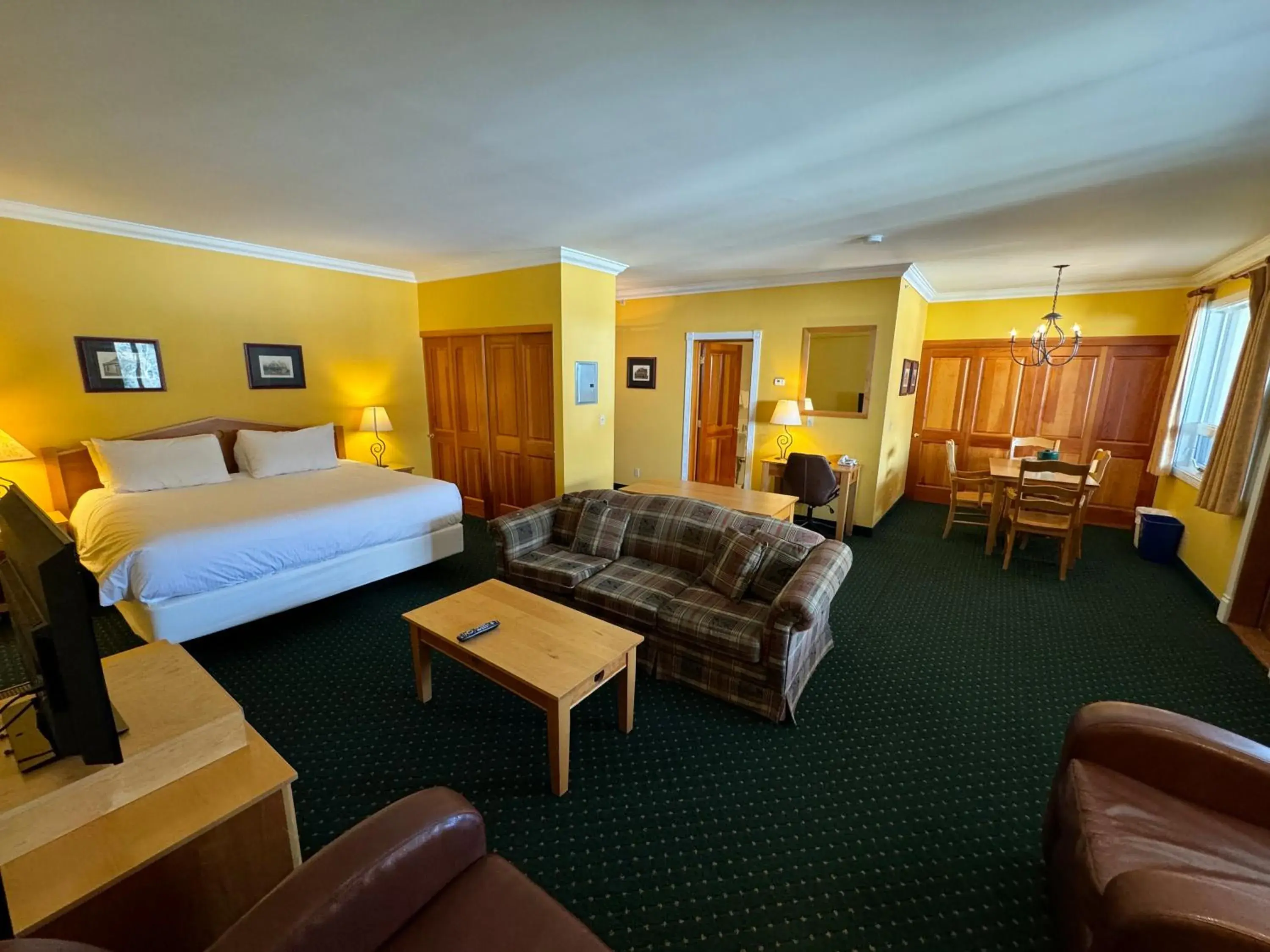 Executive Studio with King Bed - Non Pet Friendly in Park Place Lodge Executive Studio with King Bed - Non Pet Friendly in Park Place Lodge