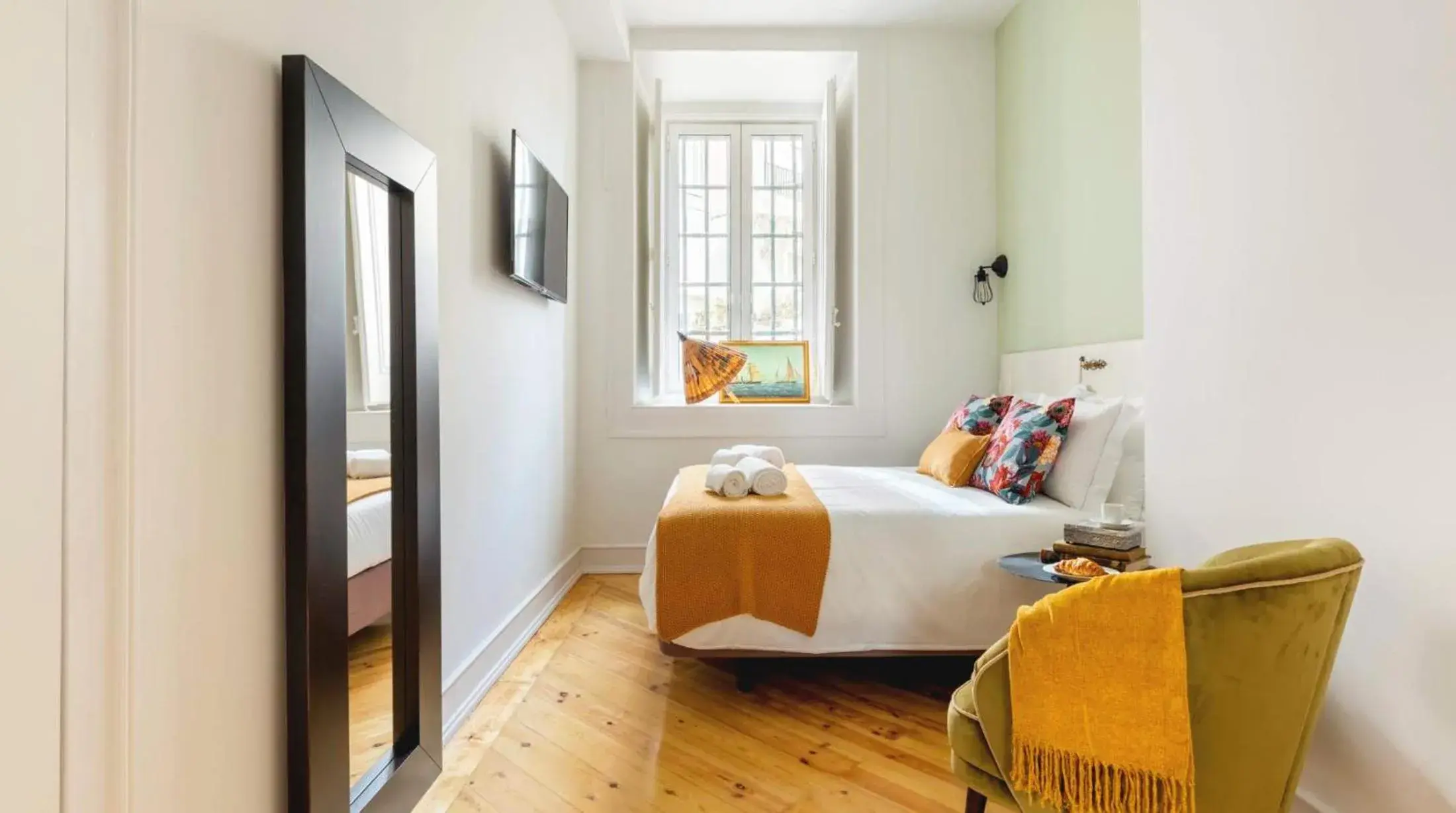 Double Room with Interior View in LeL Madalena GuestHouse Double Room with Interior View in LeL Madalena GuestHouse