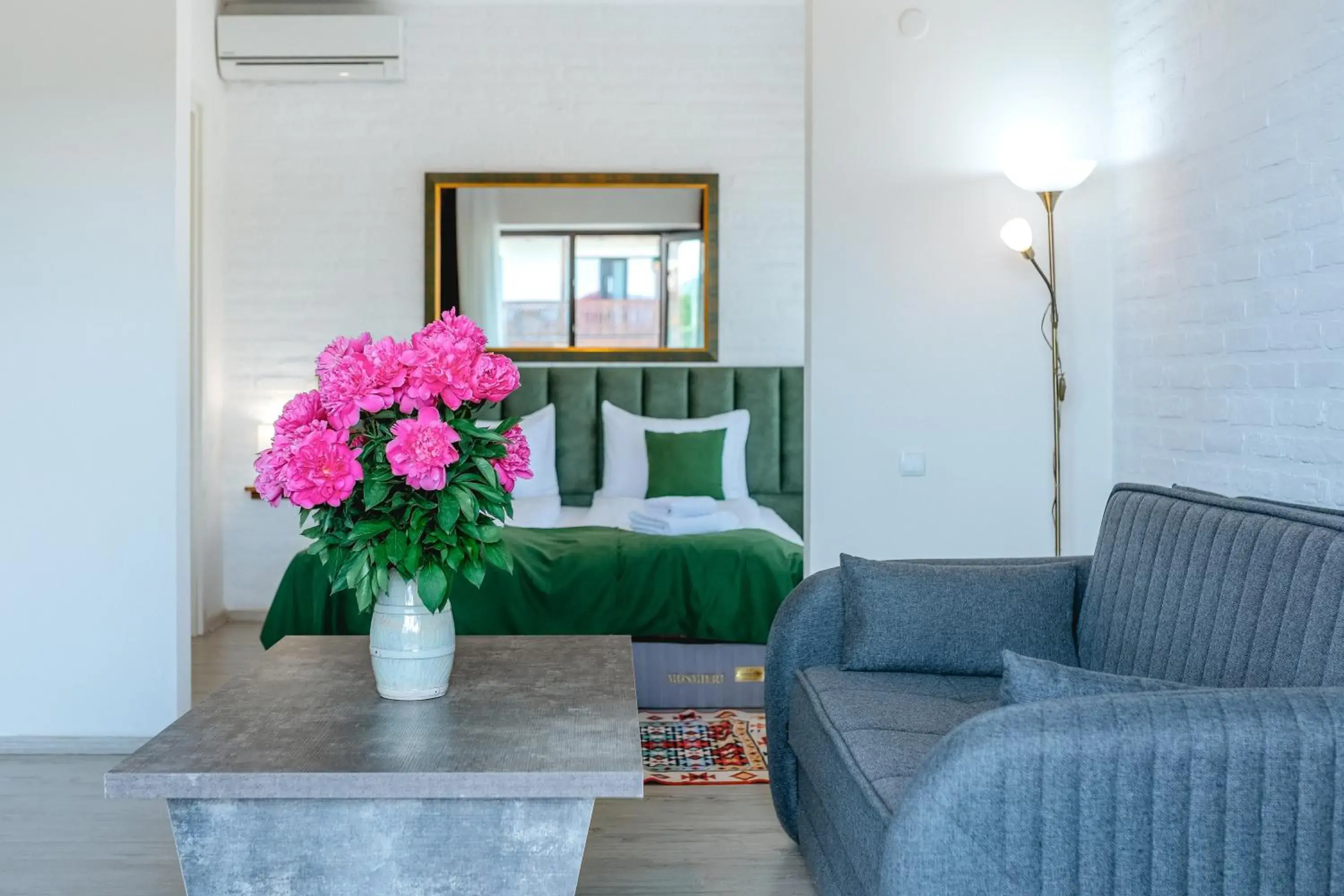 Suite with Balcony - single occupancy in Château Mosmieri Hotel & Winery Suite with Balcony - single occupancy in Château Mosmieri Hotel & Winery