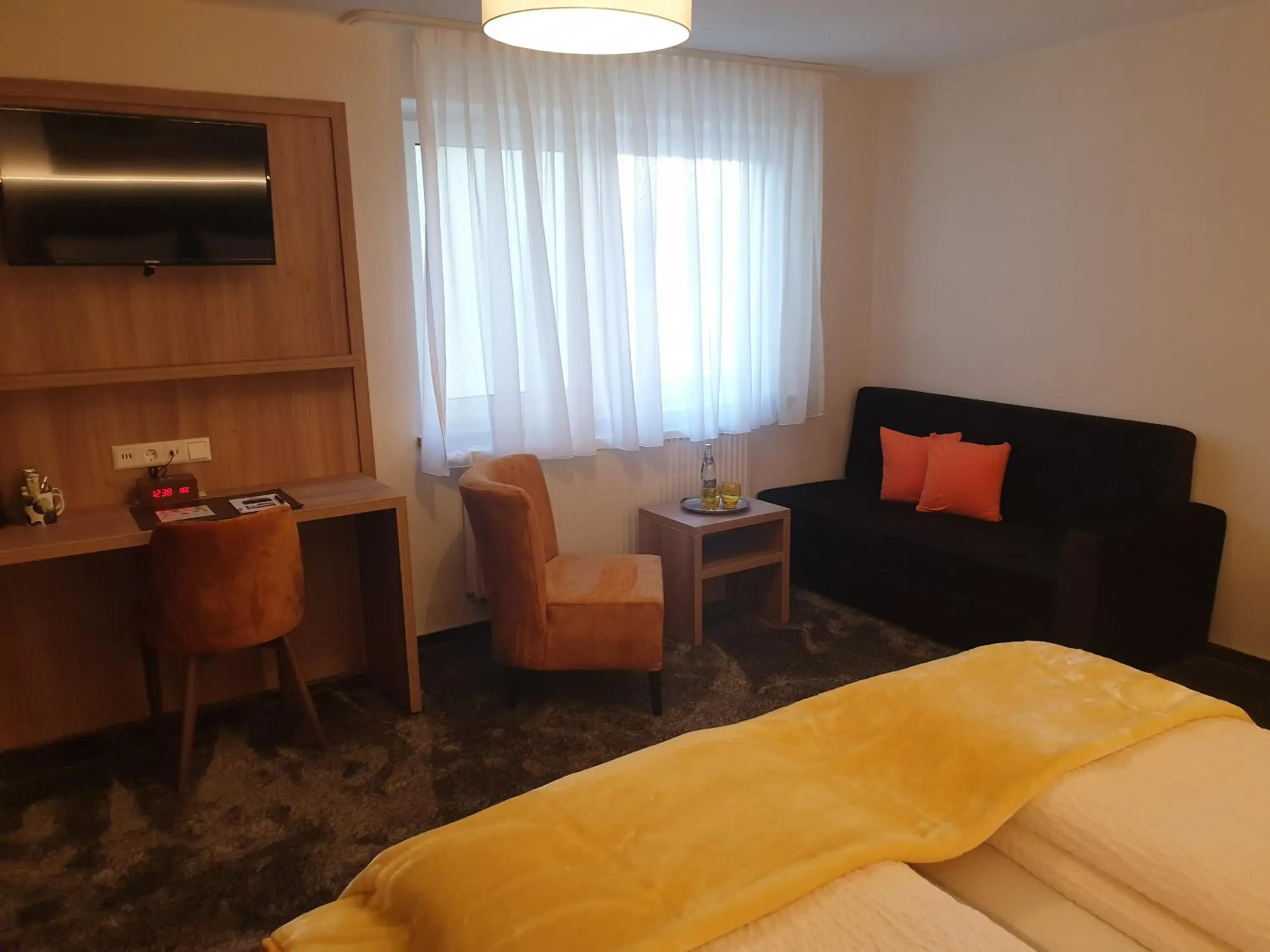 Deluxe Double Room with Extra Bed in Gasthof Bräuhaus Lepple Deluxe Double Room with Extra Bed in Gasthof Bräuhaus Lepple