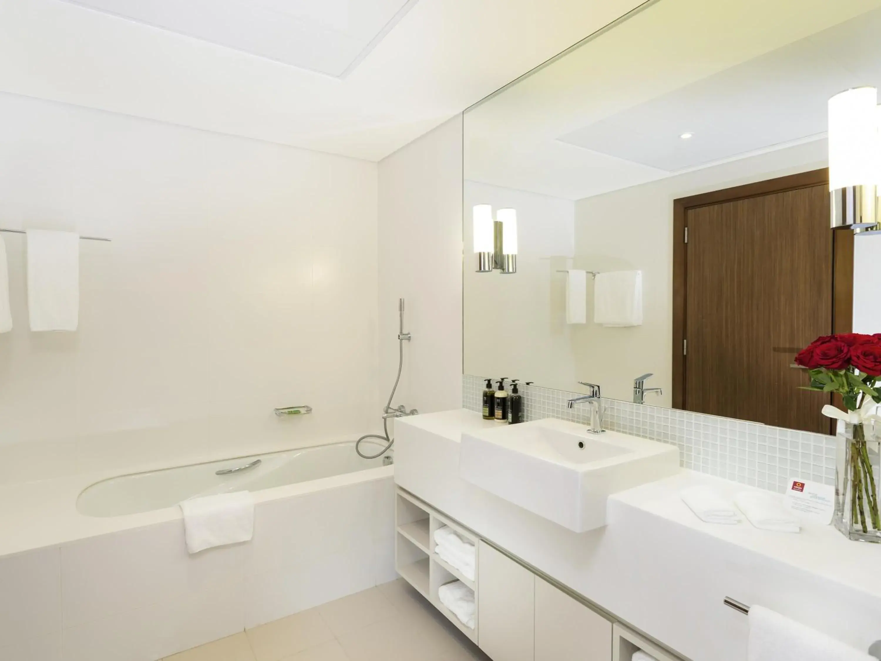 Executive One-Bedroom Apartment with Balcony in Adagio Abu Dhabi Al Bustan Executive One-Bedroom Apartment with Balcony in Adagio Abu Dhabi Al Bustan