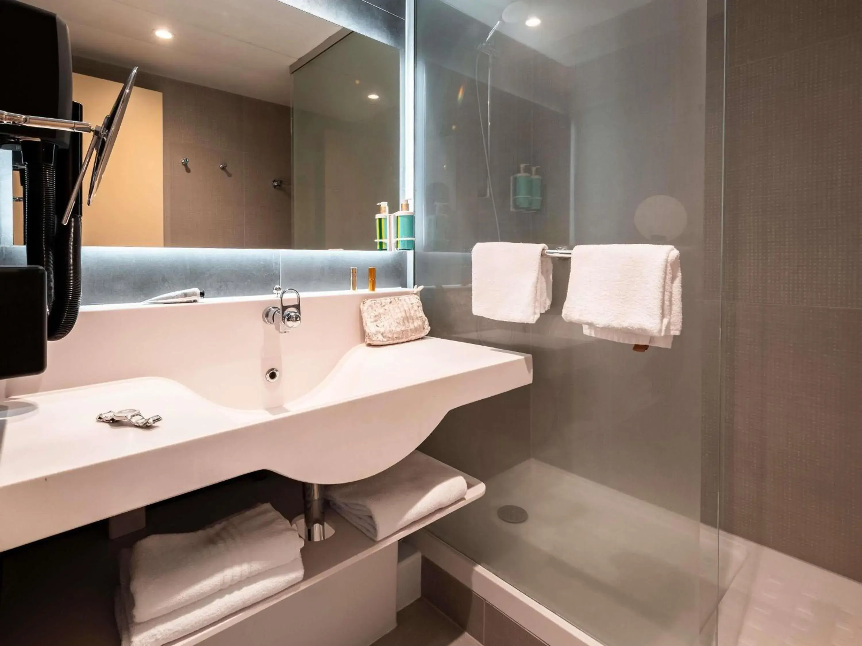 Suite with One Double Bed and Sofa Bed in Novotel Belfort Centre Atria Suite with One Double Bed and Sofa Bed in Novotel Belfort Centre Atria