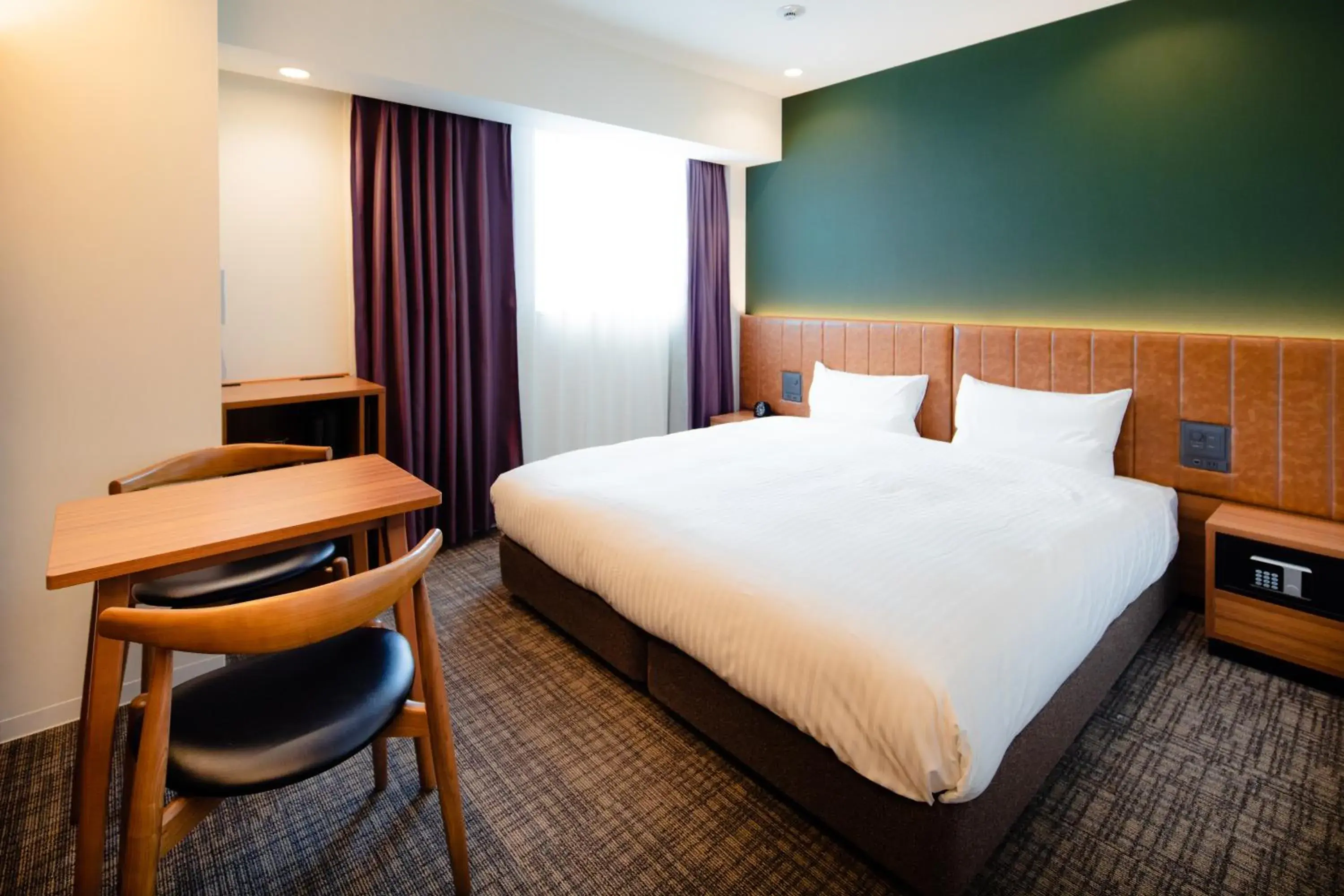 King Room (2 adult) - single occupancy - Non-Smoking in Via Inn Prime Hiroshima Shinkansenguchi King Room (2 adult) - single occupancy - Non-Smoking in Via Inn Prime Hiroshima Shinkansenguchi