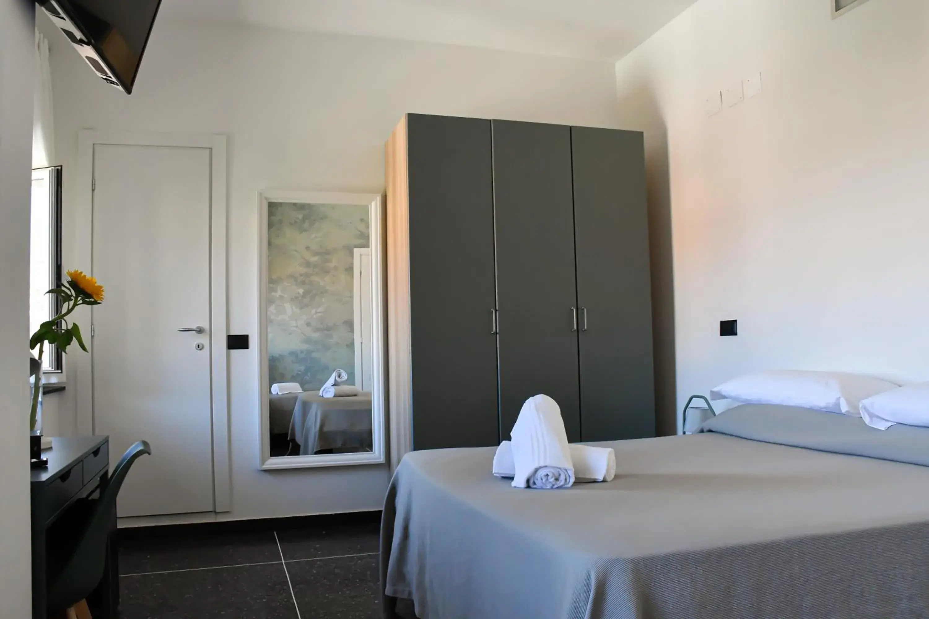 Deluxe Family Room in Hotel Le Palme Deluxe Family Room in Hotel Le Palme