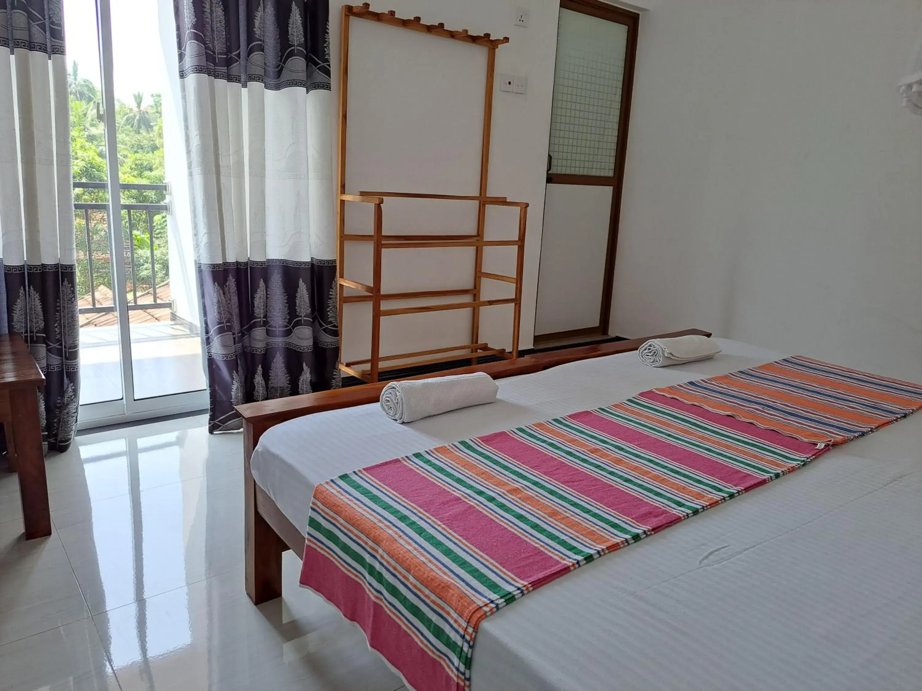 Budget Double or Twin Room in B & B CHARM Budget Double or Twin Room in B & B CHARM