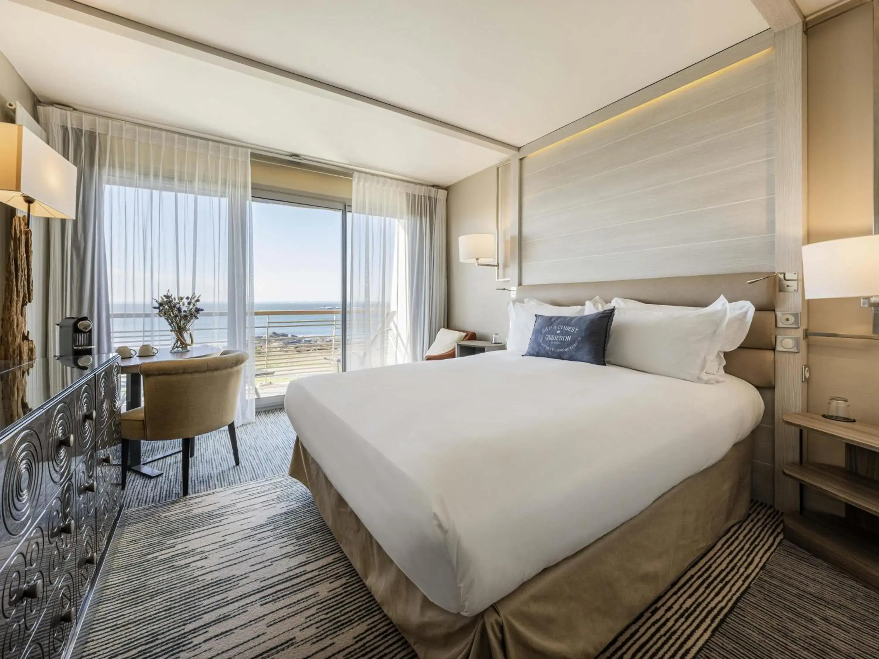 Superior Twin Room with Balcony - Facing The Sea in Sofitel Quiberon Thalassa sea & spa Superior Twin Room with Balcony - Facing The Sea in Sofitel Quiberon Thalassa sea & spa