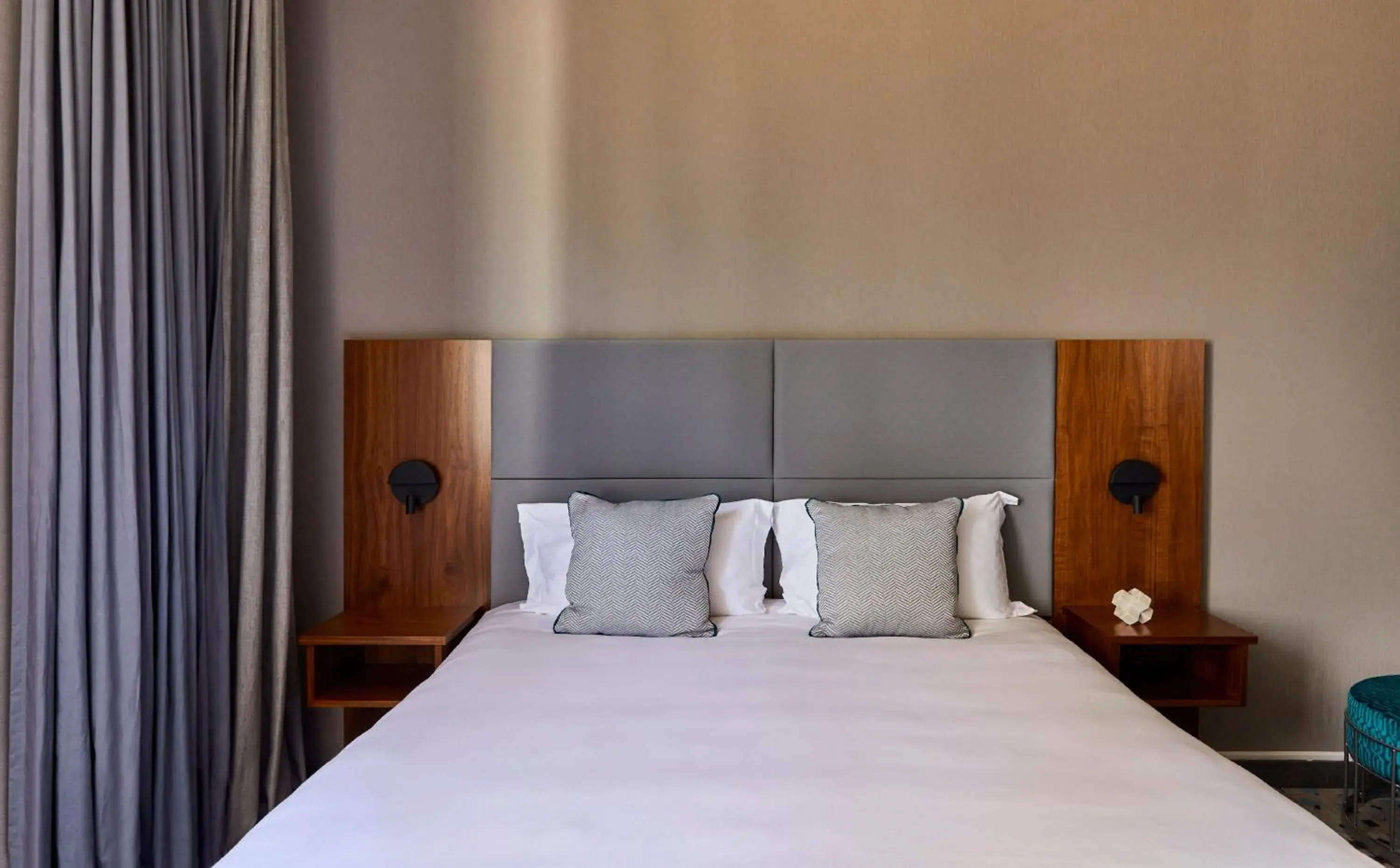 One-Bedroom Suite in Crowne Plaza Paris - Republique by IHG One-Bedroom Suite in Crowne Plaza Paris - Republique by IHG