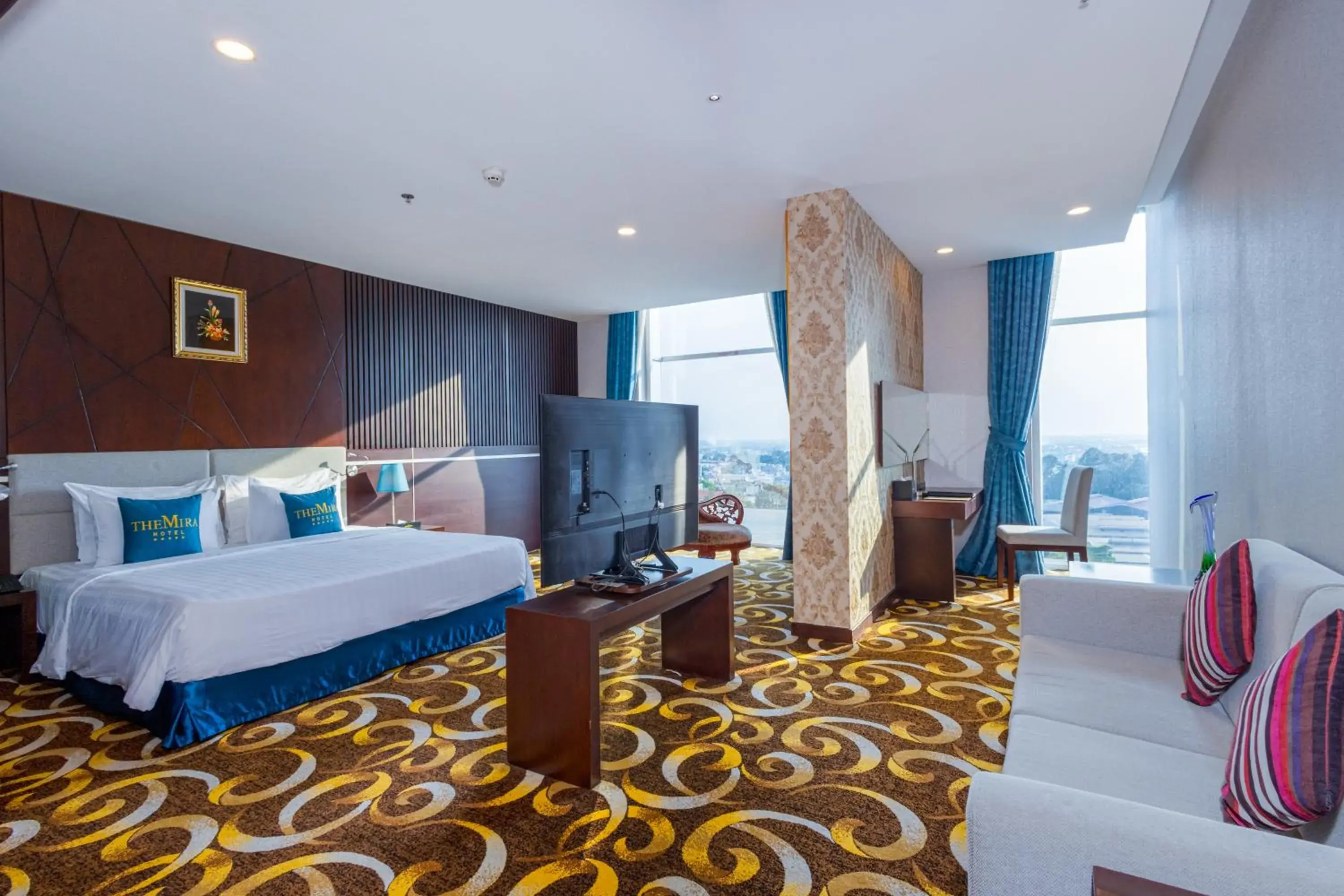 Suite in The Mira Hotel Suite in The Mira Hotel