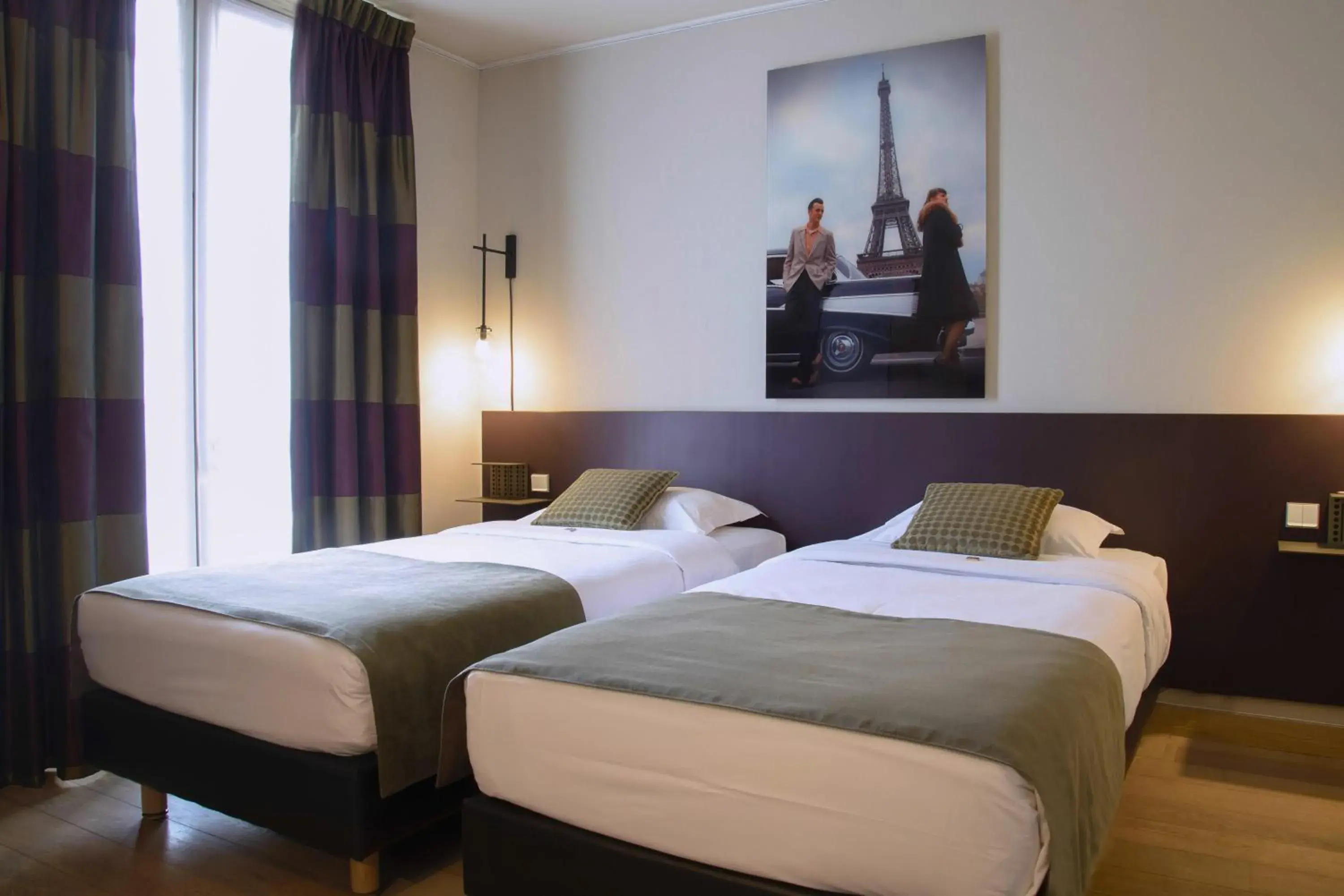 Classic Double Room in Tilsitt Etoile Paris Classic Double Room in Tilsitt Etoile Paris